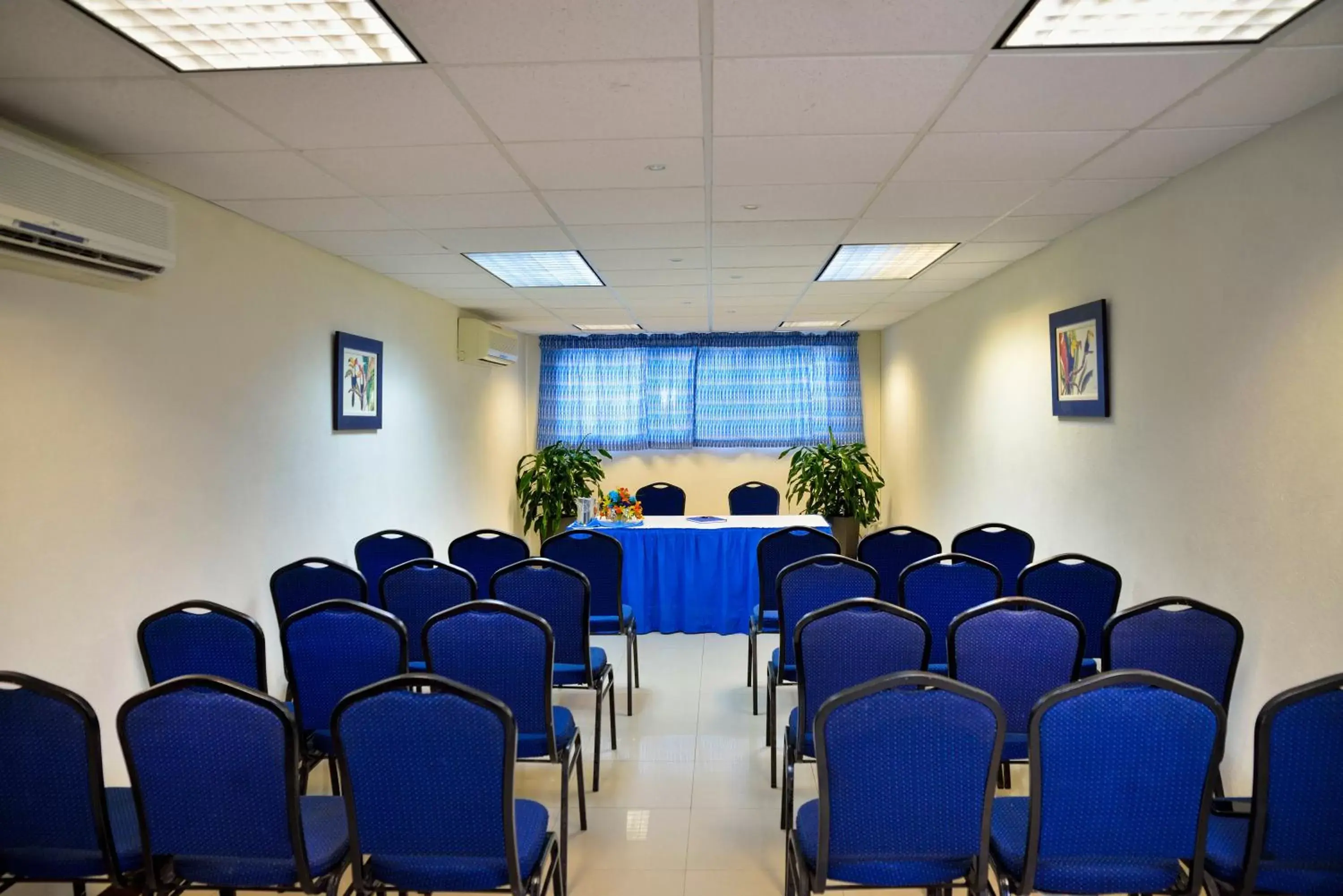 Banquet/Function facilities in Dover Beach Hotel