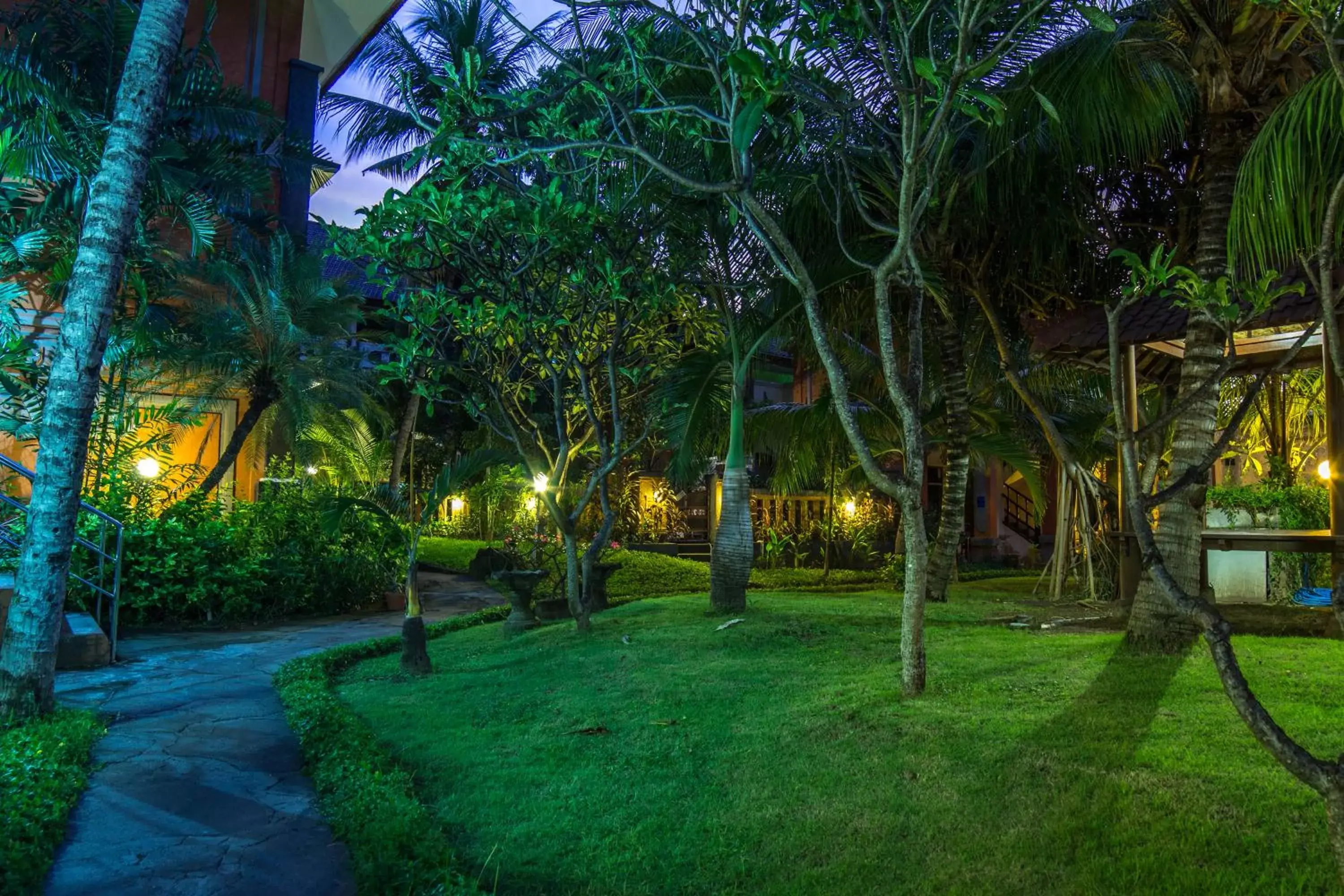 Garden in Bakung Beach Resort