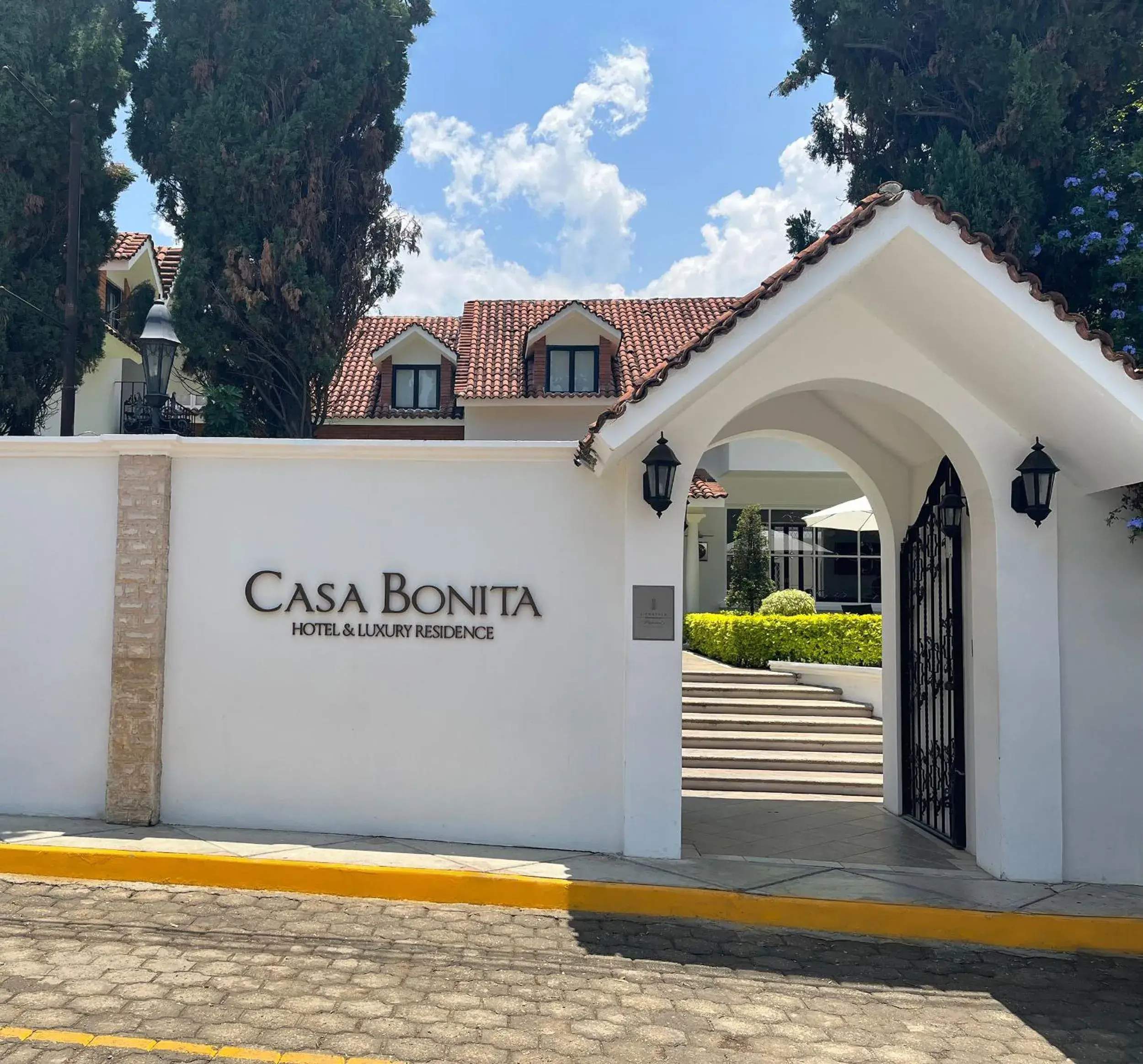 Facade/entrance, Property Building in Casa Bonita Hotel Boutique & Spa