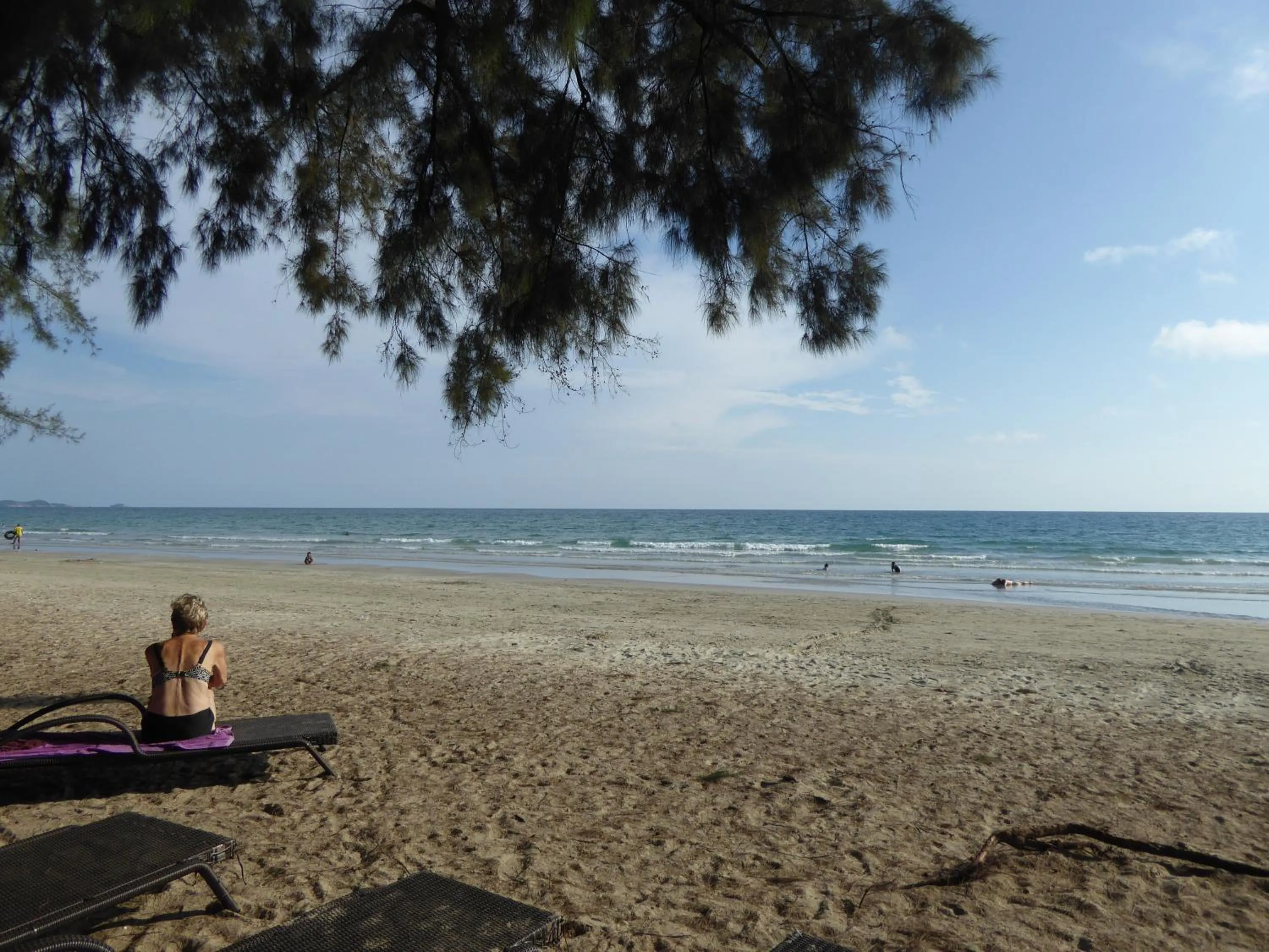 Beach in The Orchid Beach Resort @ VIP Chain Resort