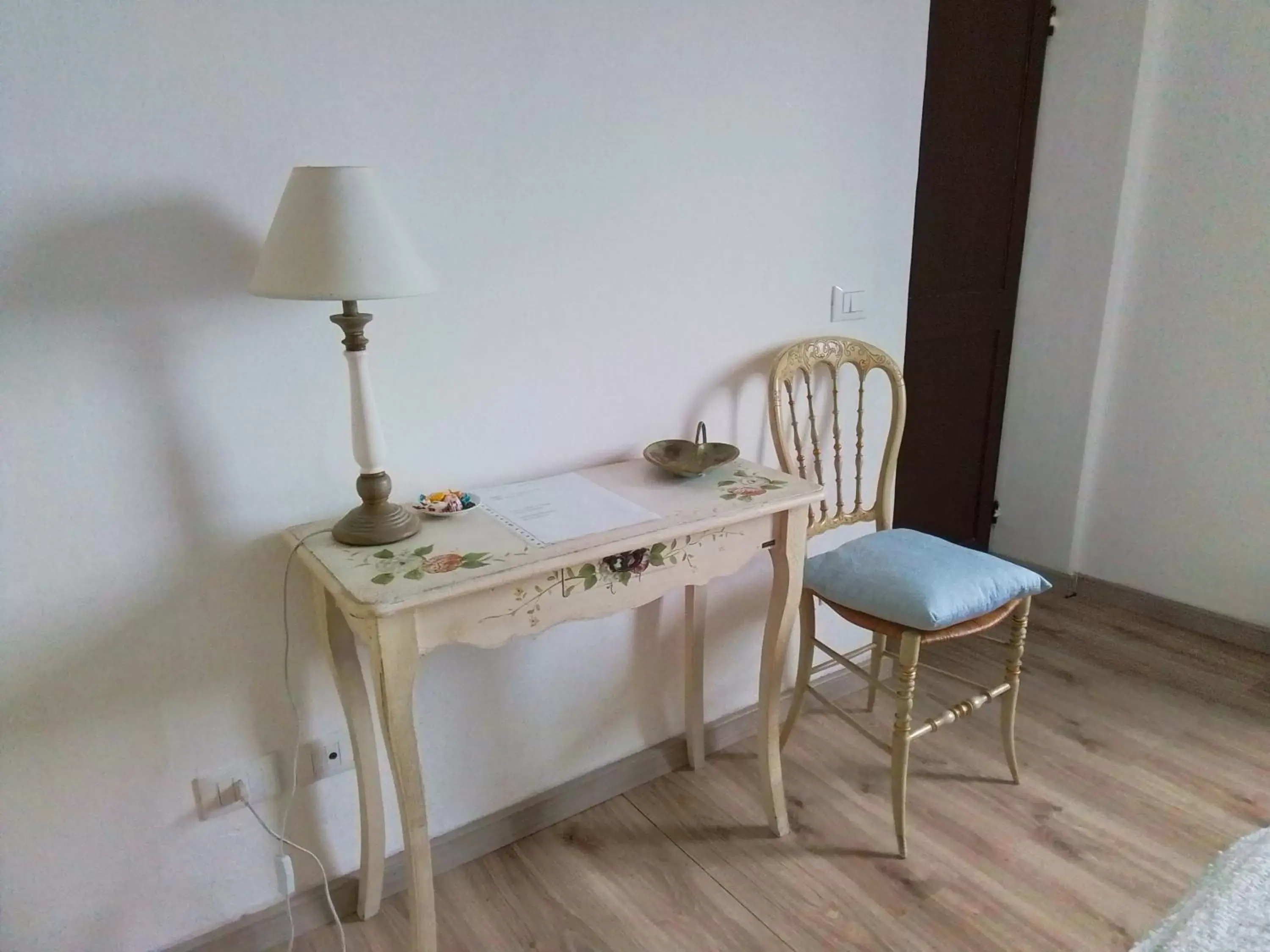 Decorative detail, Dining Area in ANITA B&B