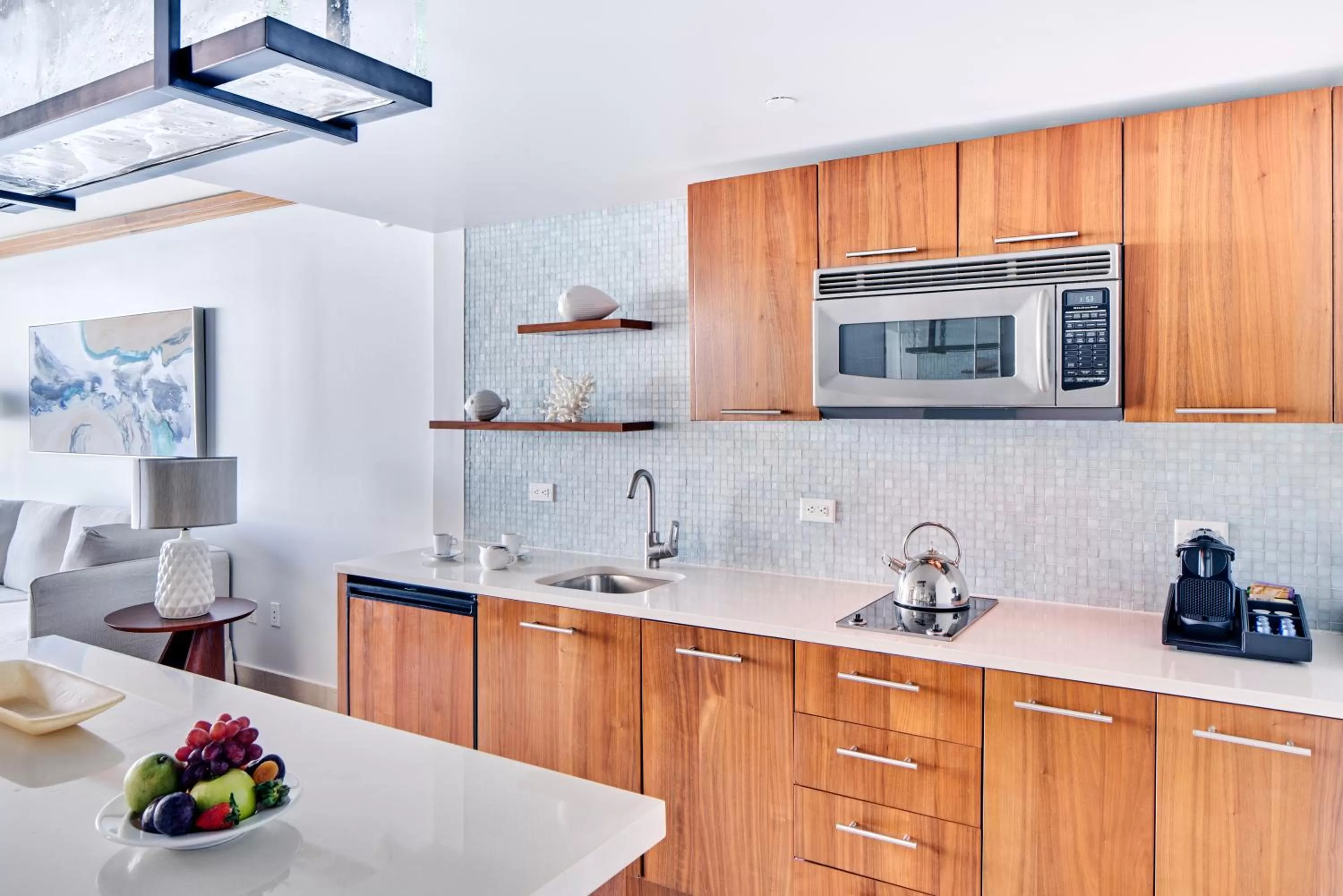 Coffee/tea facilities in Carillon Miami Wellness Resort