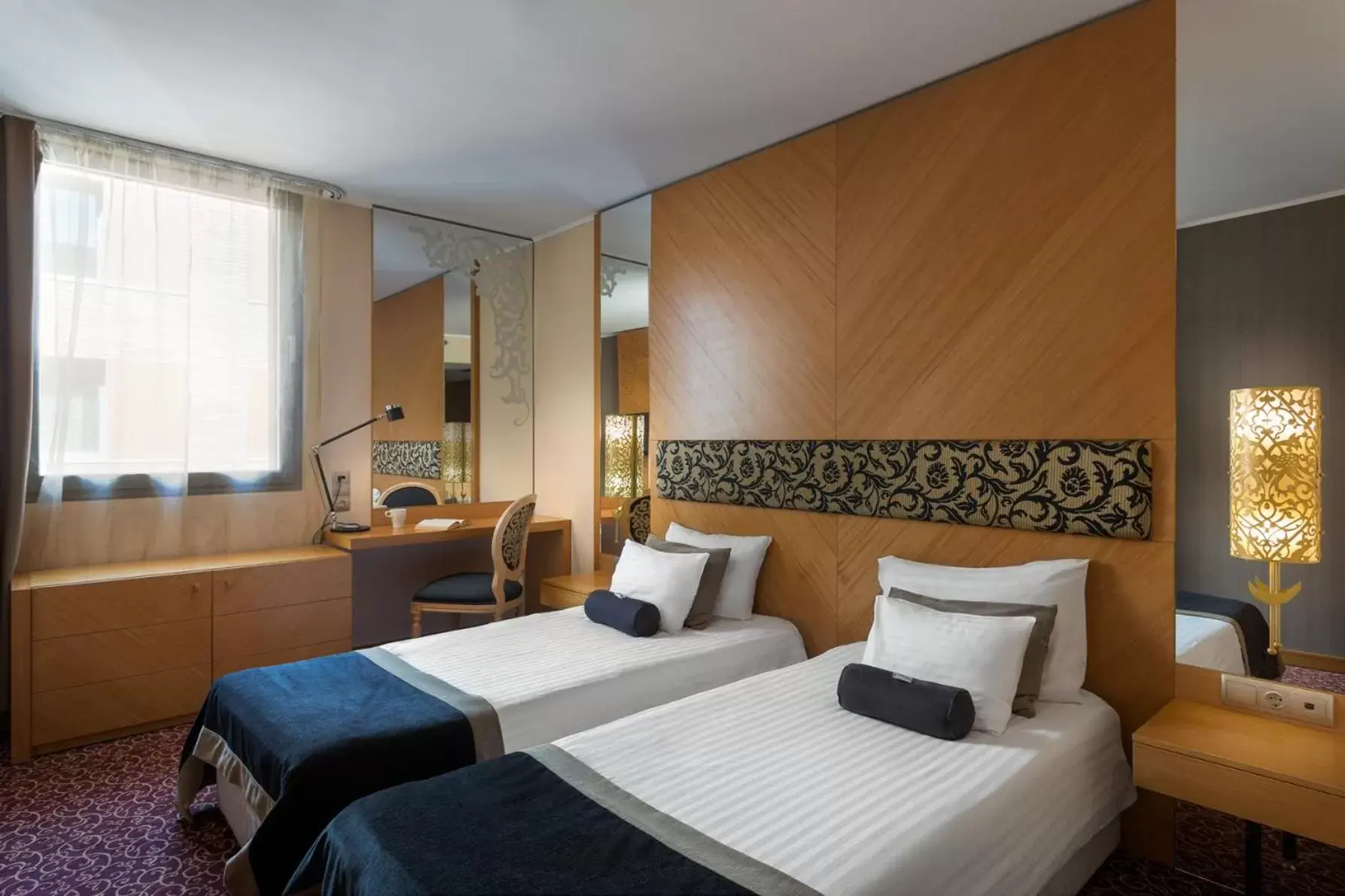 Bedroom, Bed in Marmara Hotel Budapest