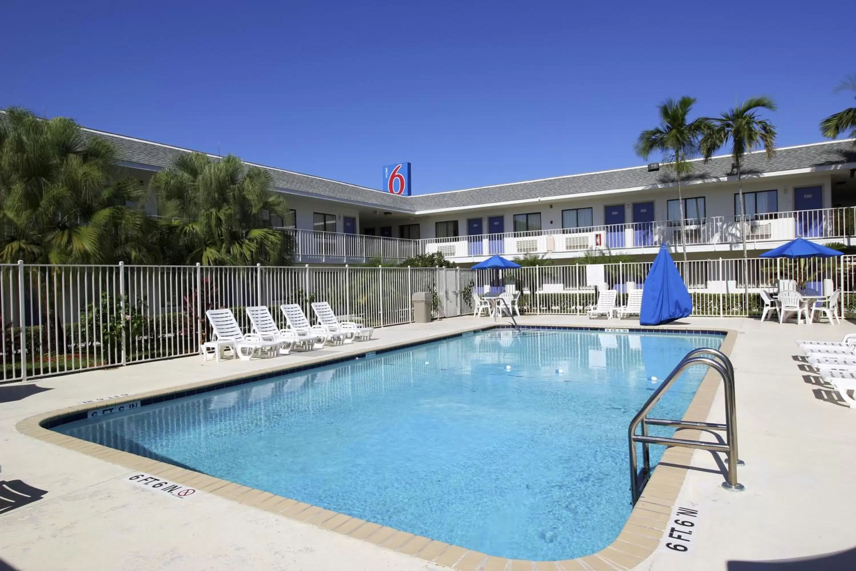 Swimming Pool in Motel 6-Lantana, FL