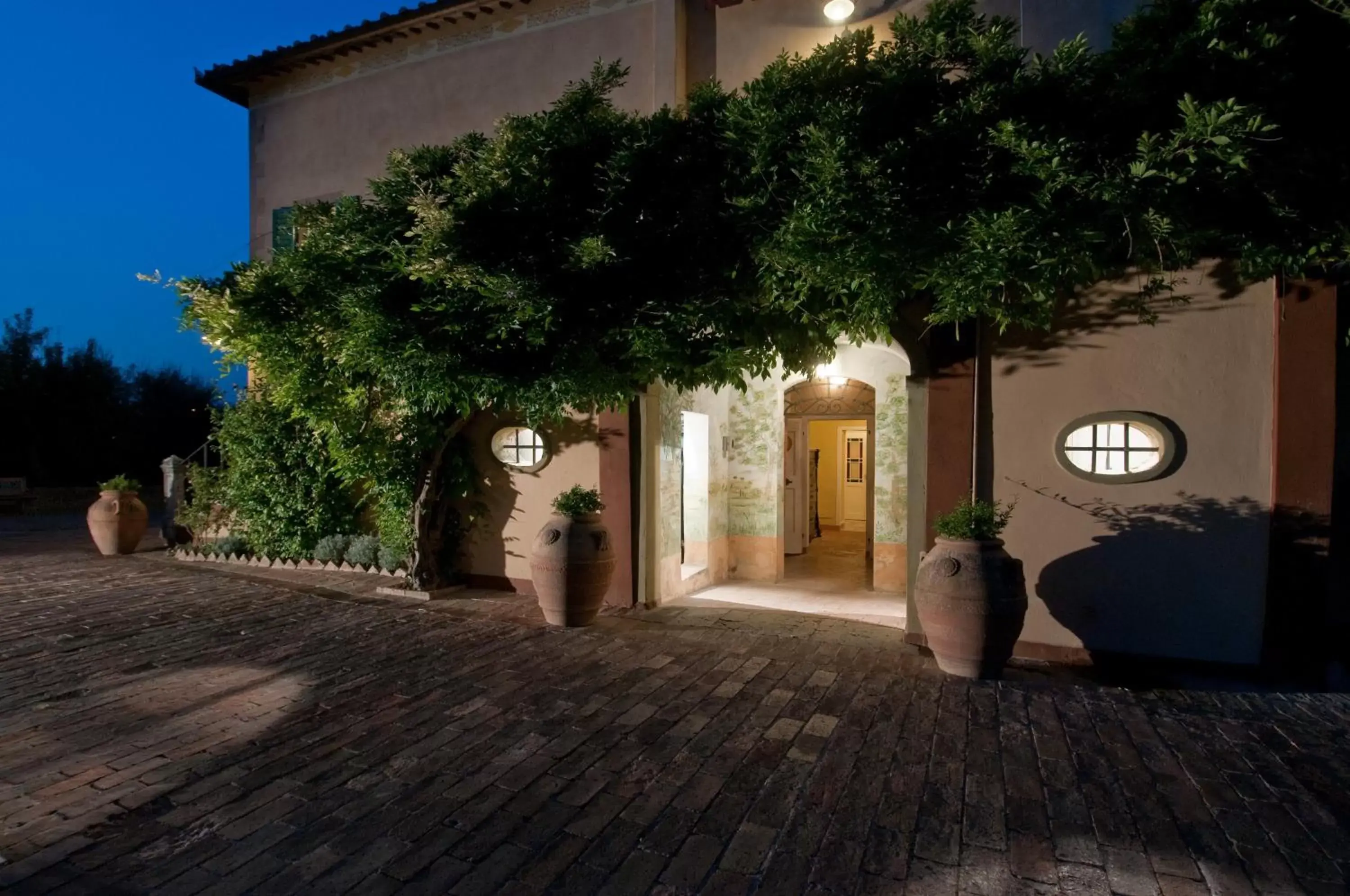 Facade/entrance, Property Building in Hotel Palazzo di Valli