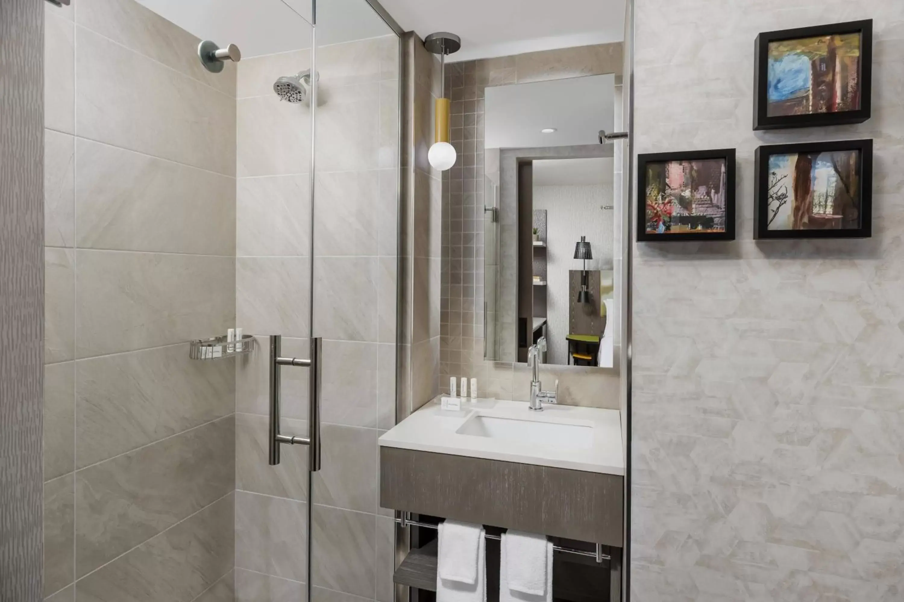 Bathroom in TownePlace Suites by Marriott New York Manhattan/Chelsea