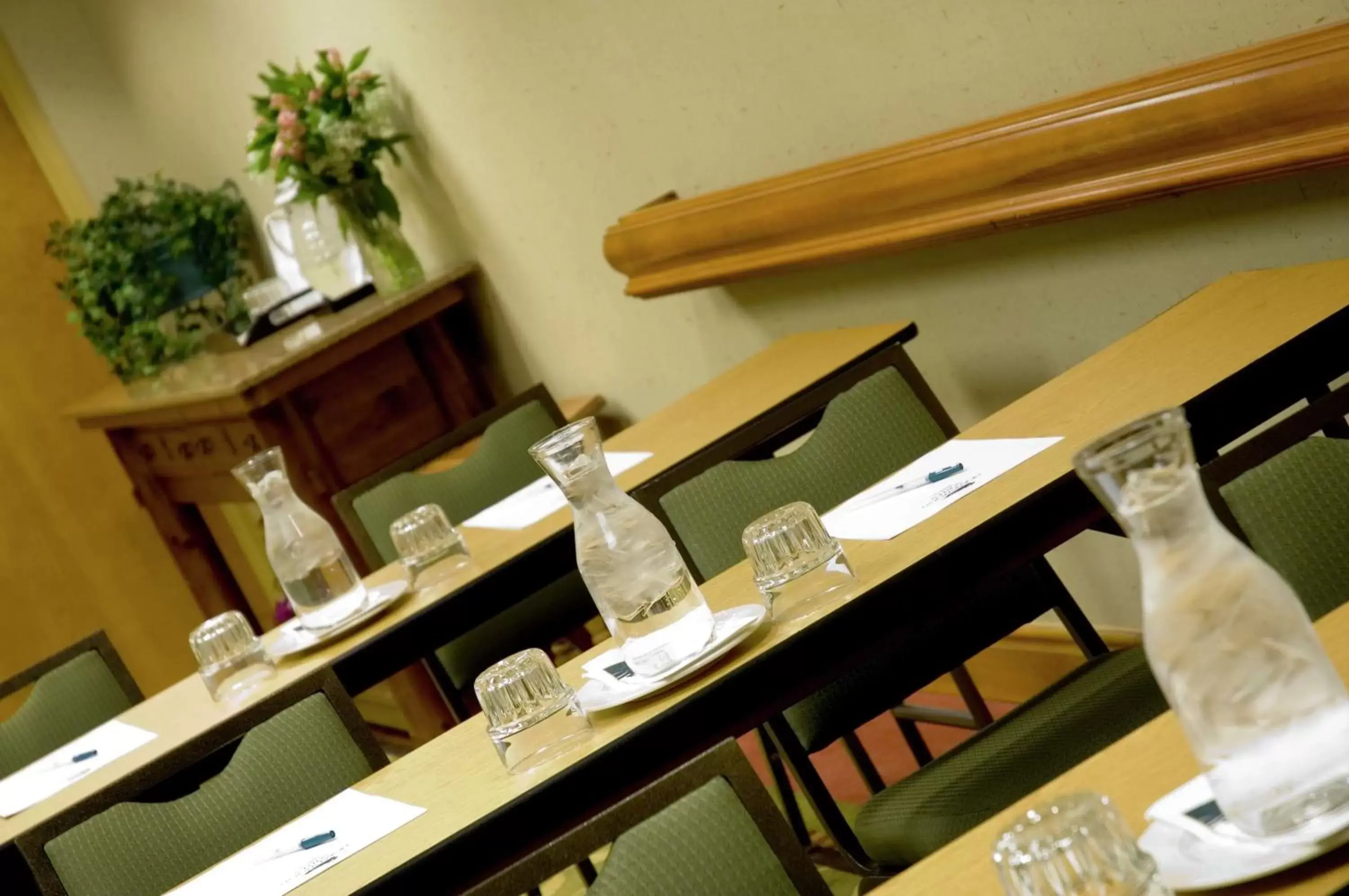 Meeting/conference room, Restaurant/Places to Eat in Homewood Suites by Hilton Phoenix-Biltmore