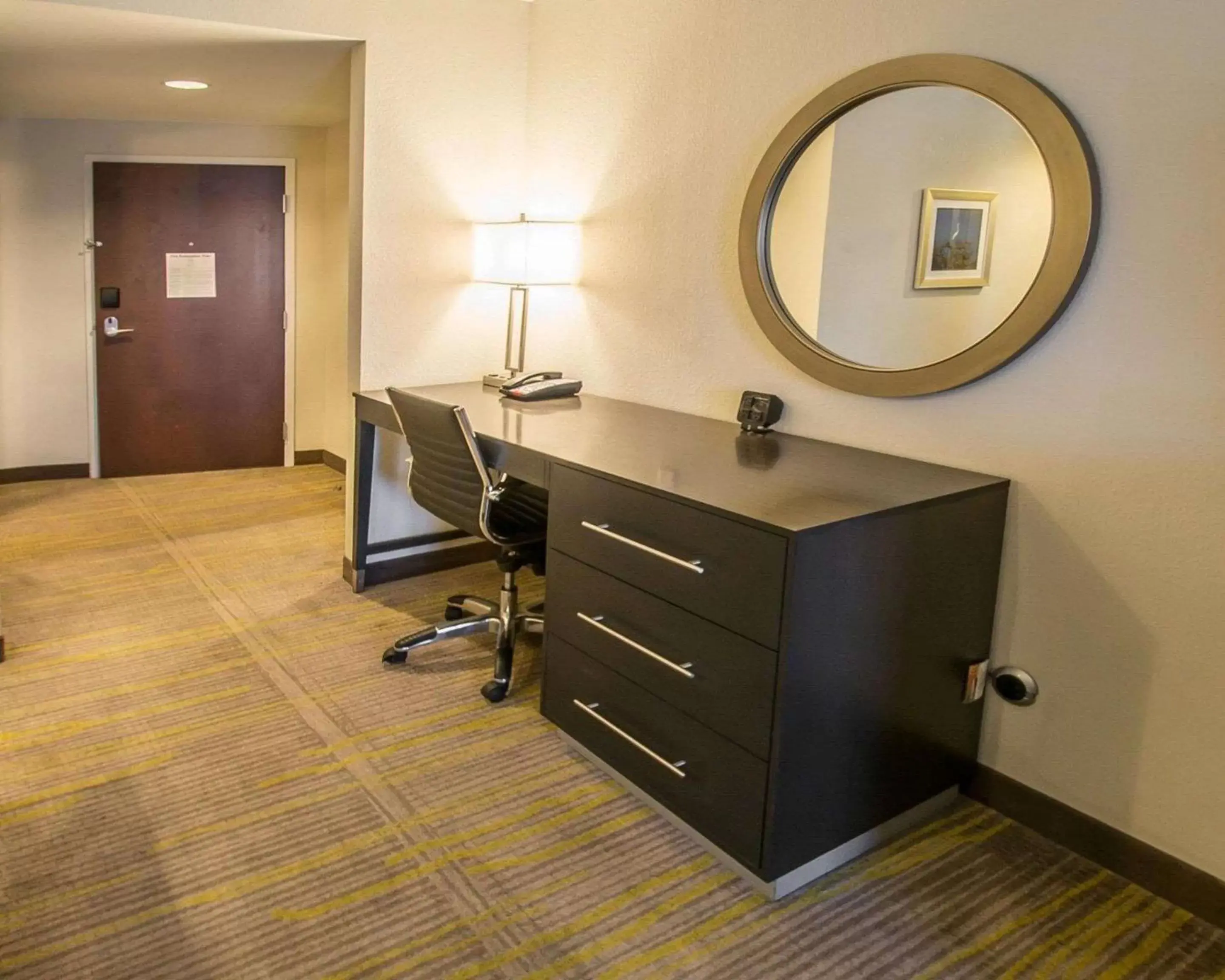 Photo of the whole room, Bathroom in Comfort Suites Miami Airport North