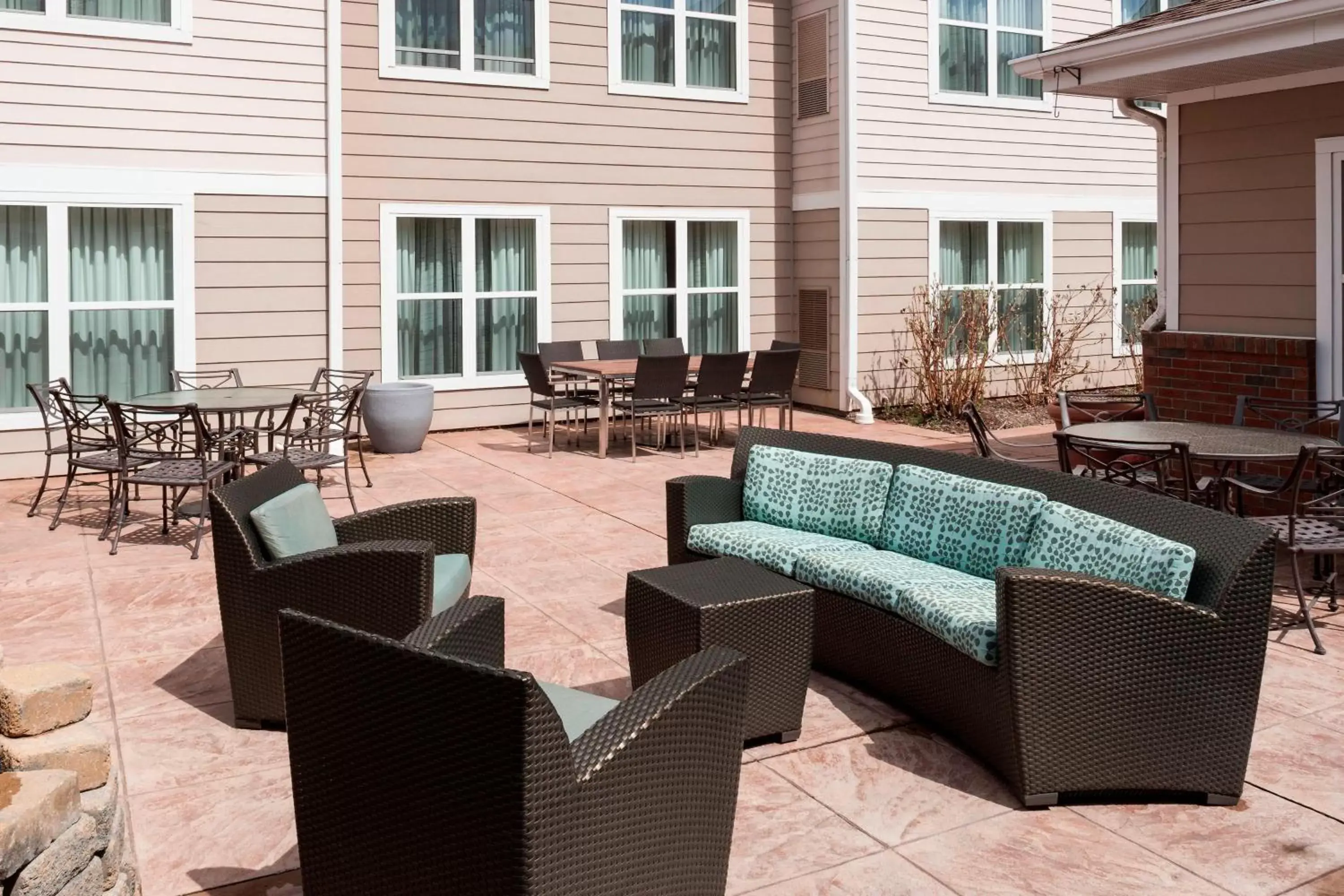 Property building, Patio/Outdoor Area in Residence Inn Manassas Battlefield Park