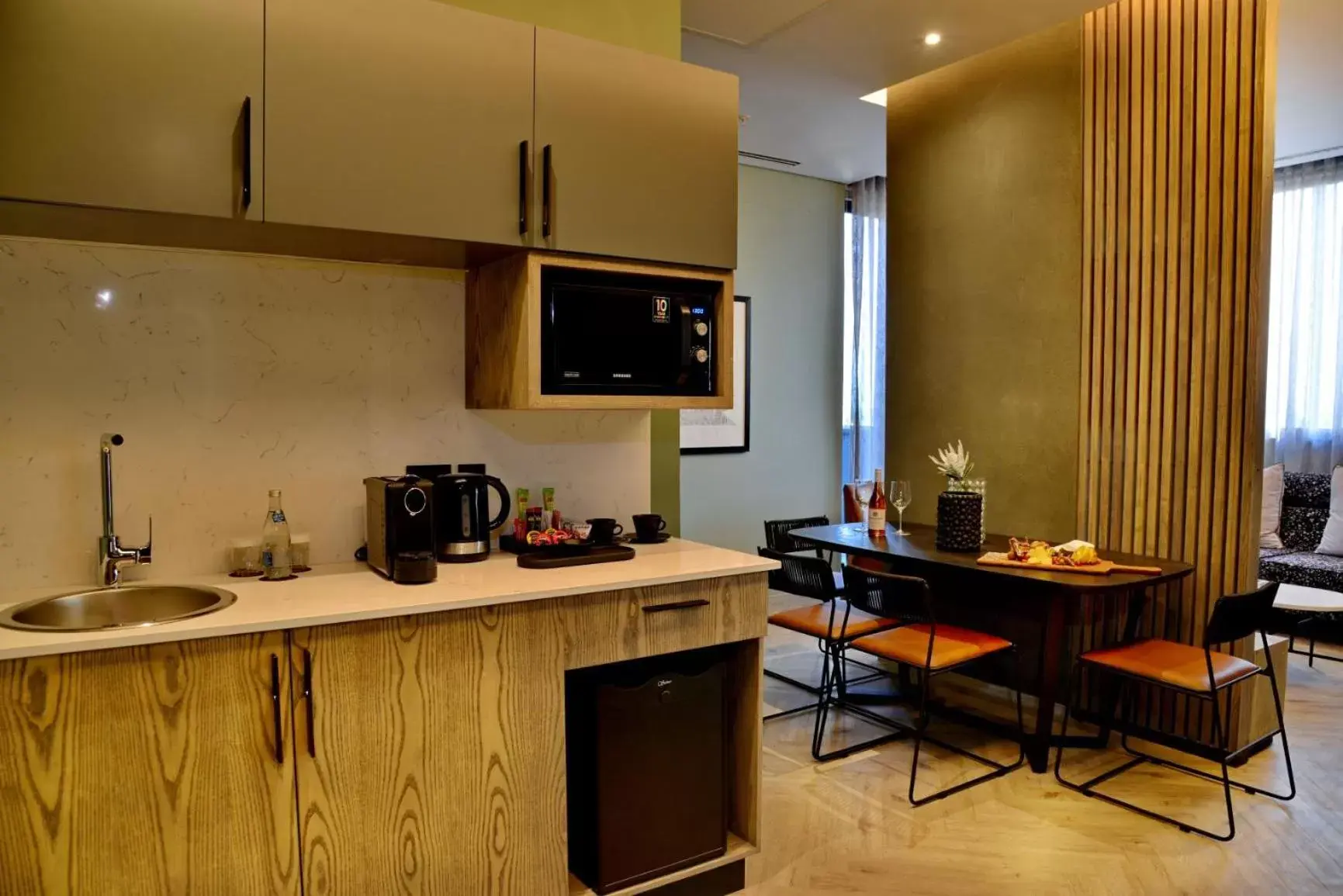 Kitchen or kitchenette in Courtyard Hotel Waterfall City