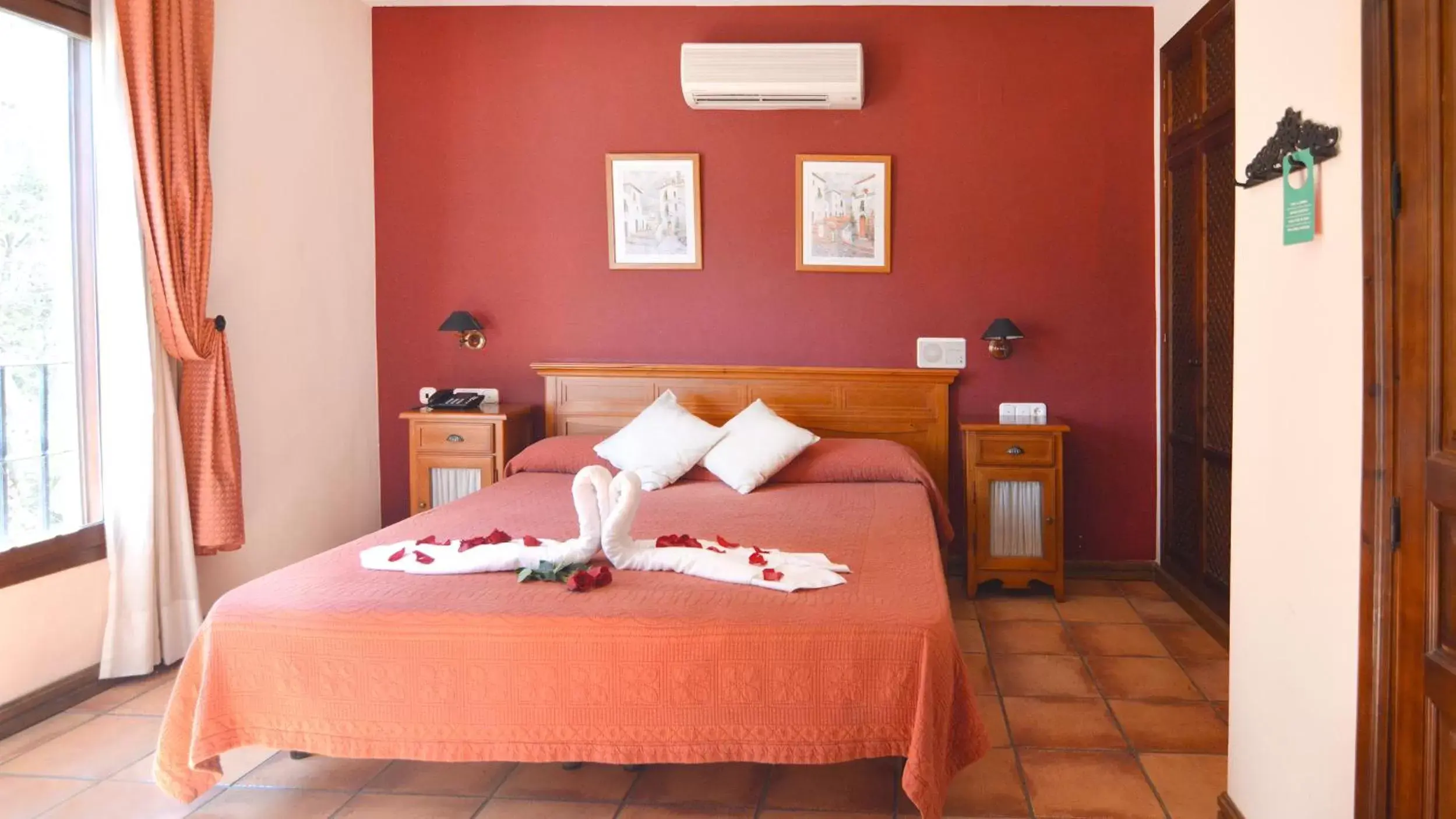 Bedroom, Bed in La Posada del Conde