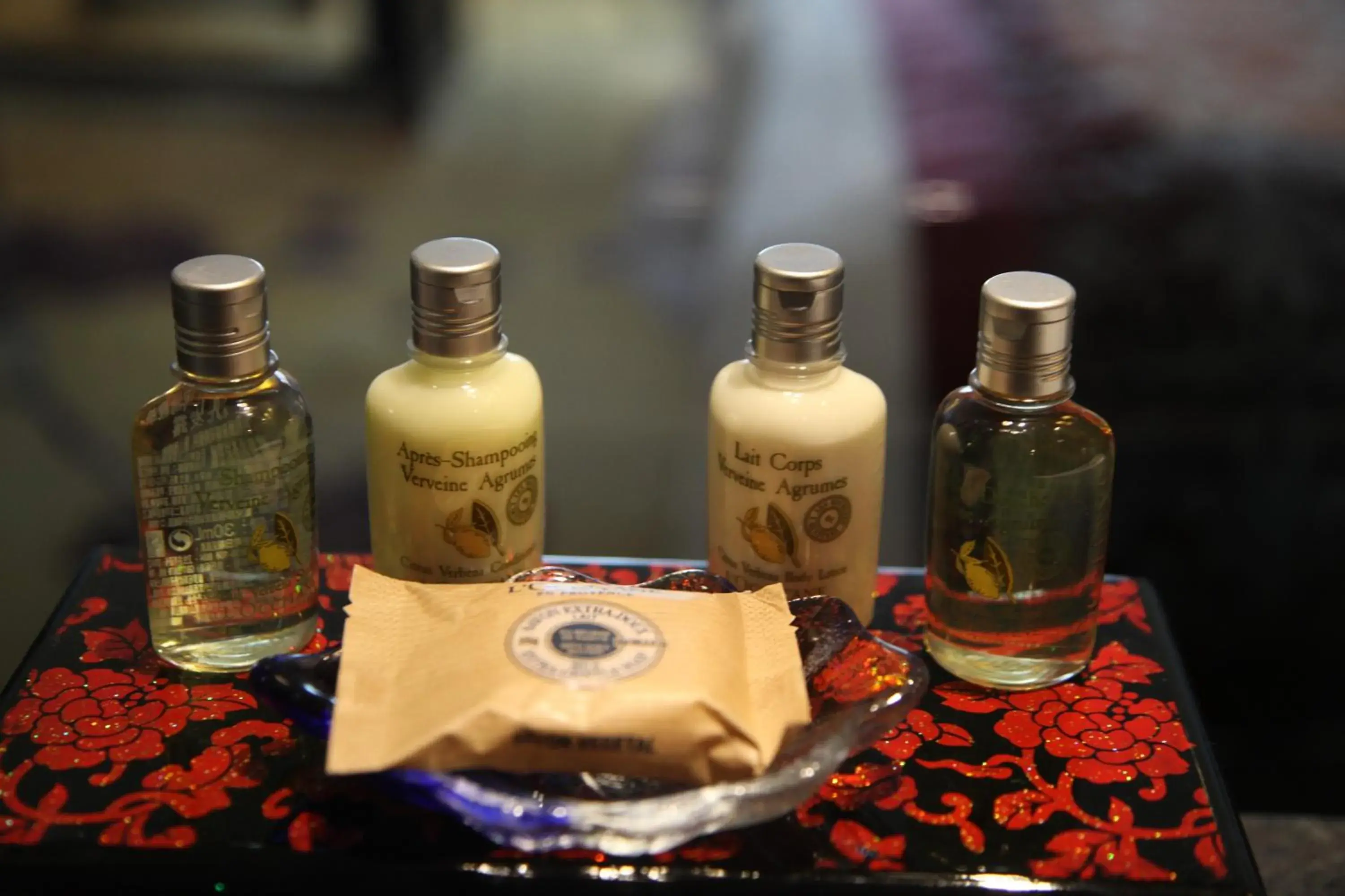 Deluxe King Room in Garden Hotel Suzhou Deluxe King Room in Garden Hotel Suzhou