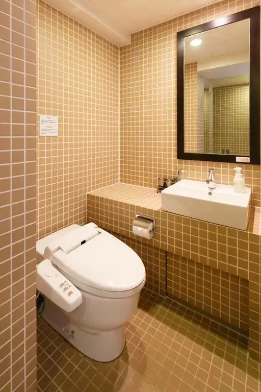 Toilet, Bathroom in Sutton Place Hotel Ueno