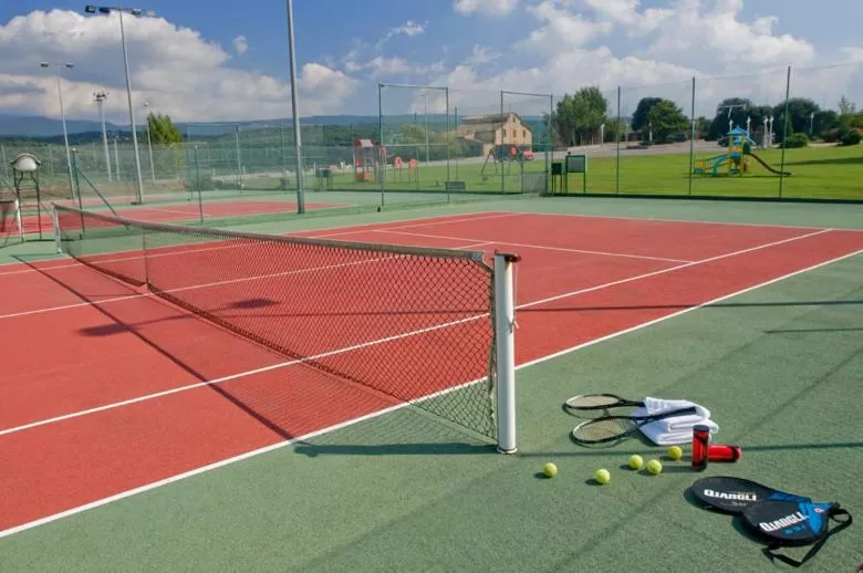 Tennis court in Montanyà