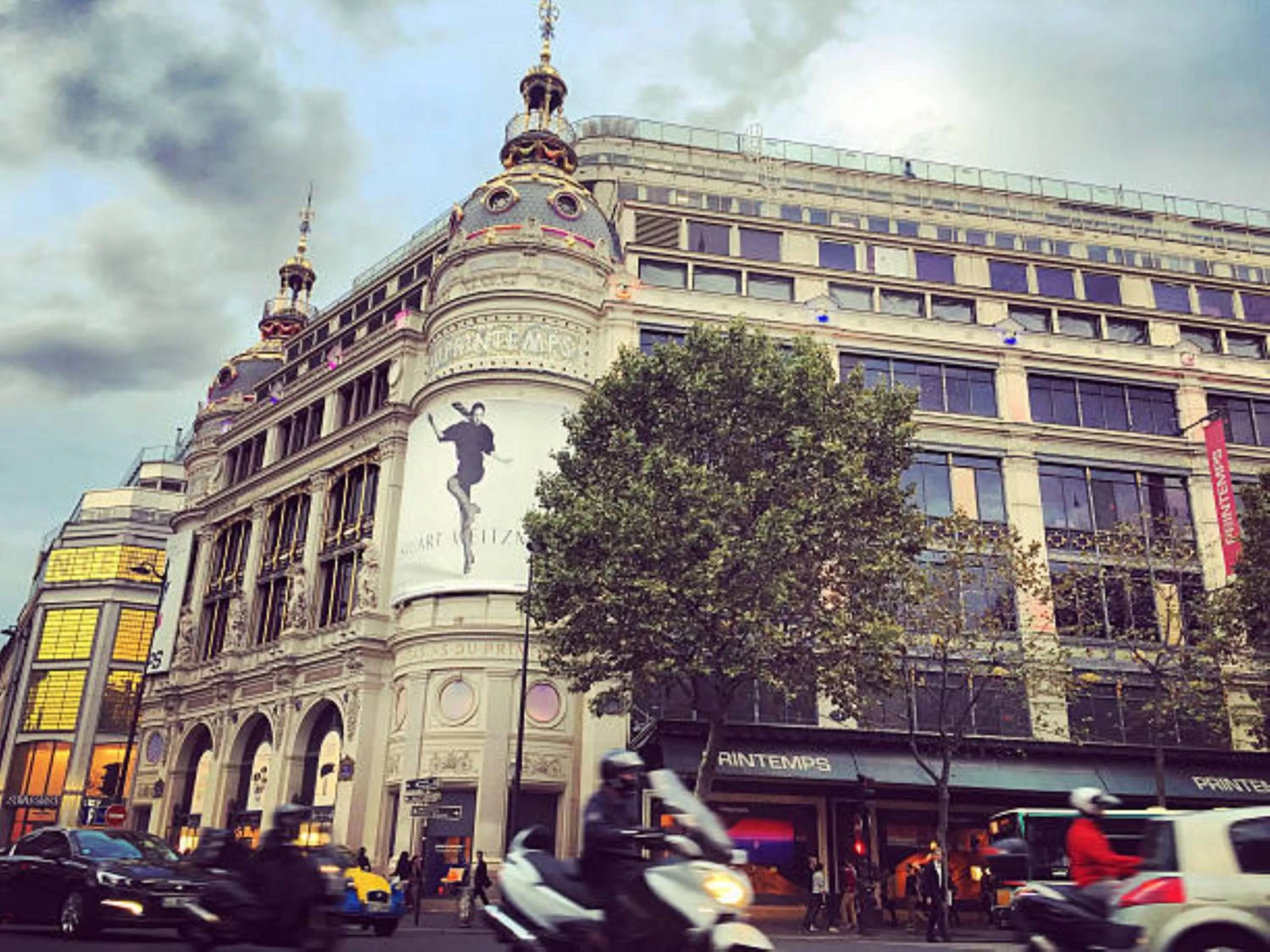 Nearby landmark in Holiday Inn Paris Palais de l'Elysée by IHG