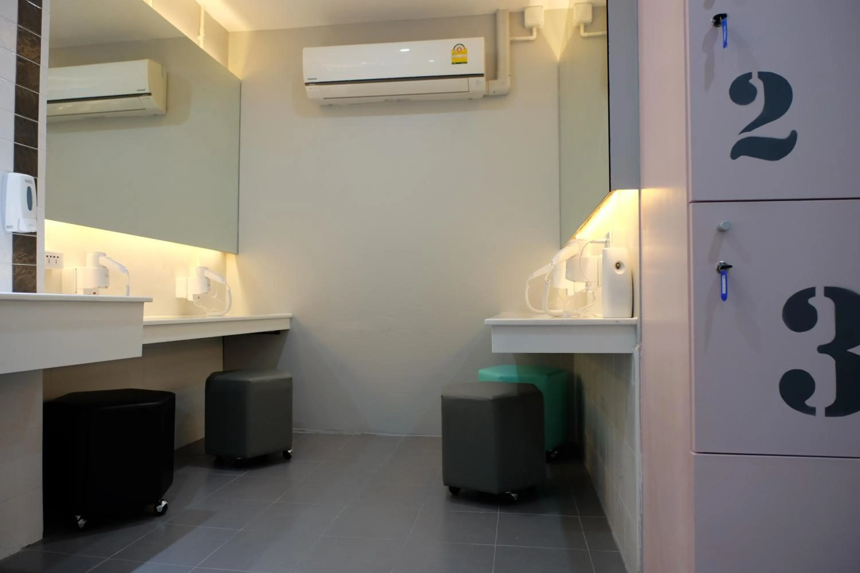 Bathroom in Siam Stadium Hostel