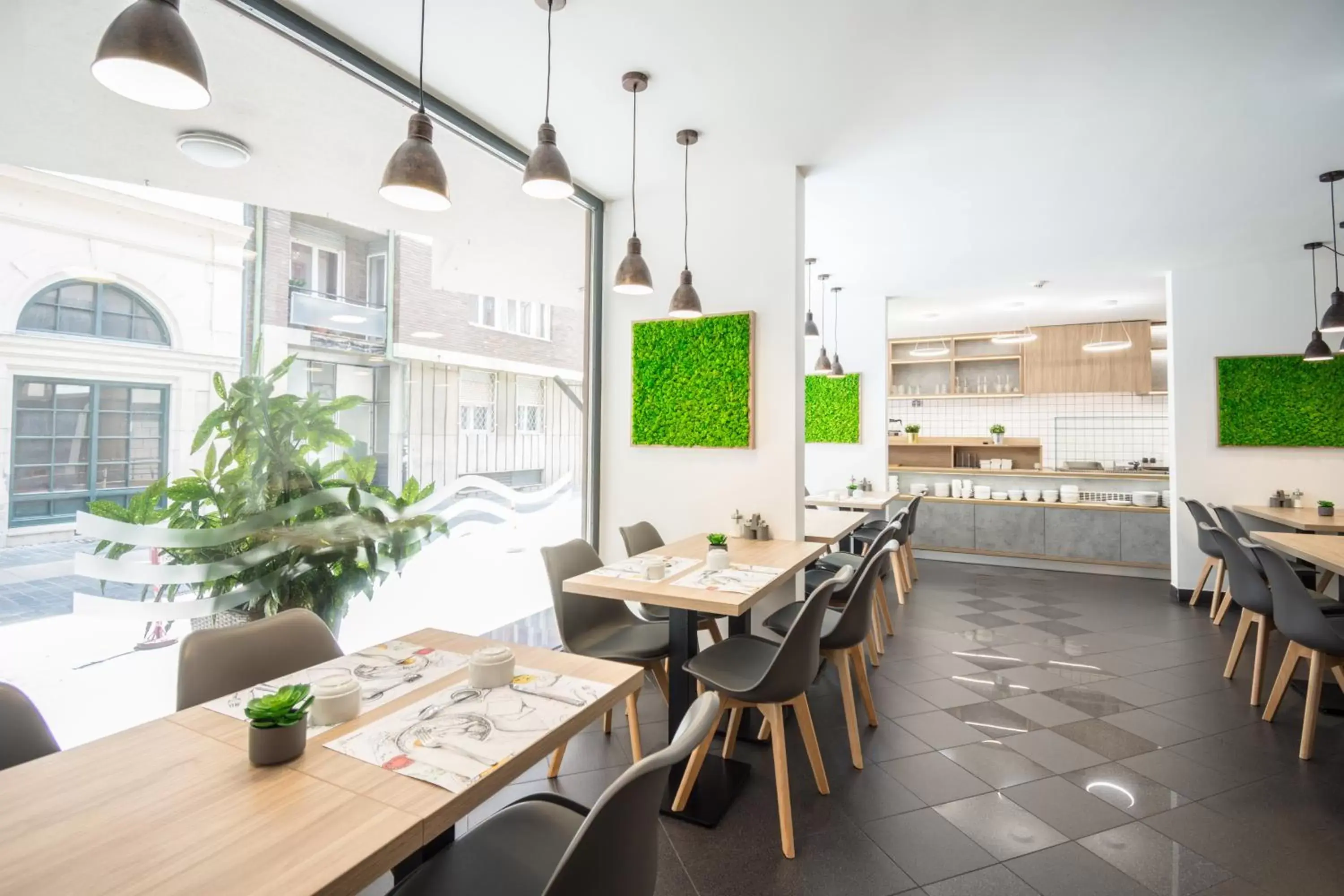 Restaurant/places to eat in Hotel Orion Restaurant/places to eat in Hotel Orion