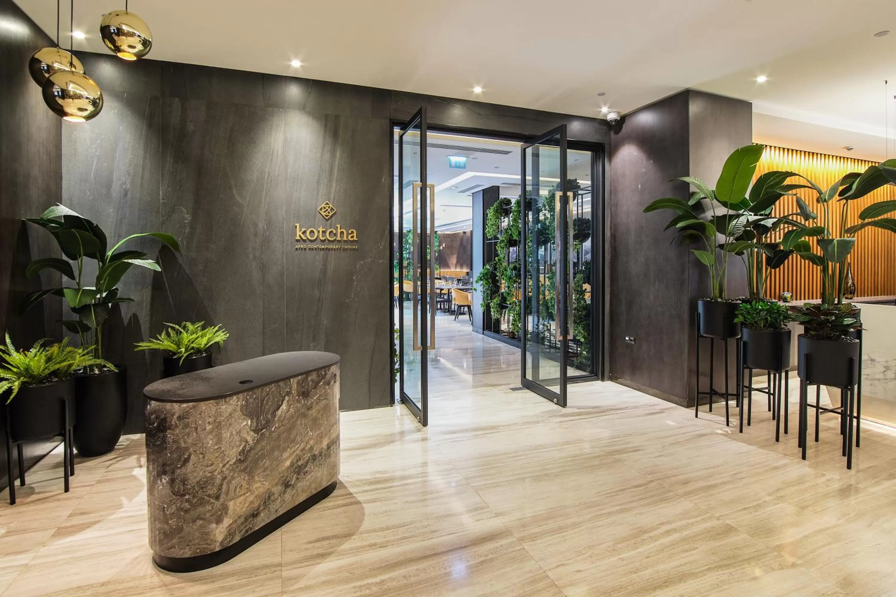 Restaurant/places to eat in K Hotel Douala