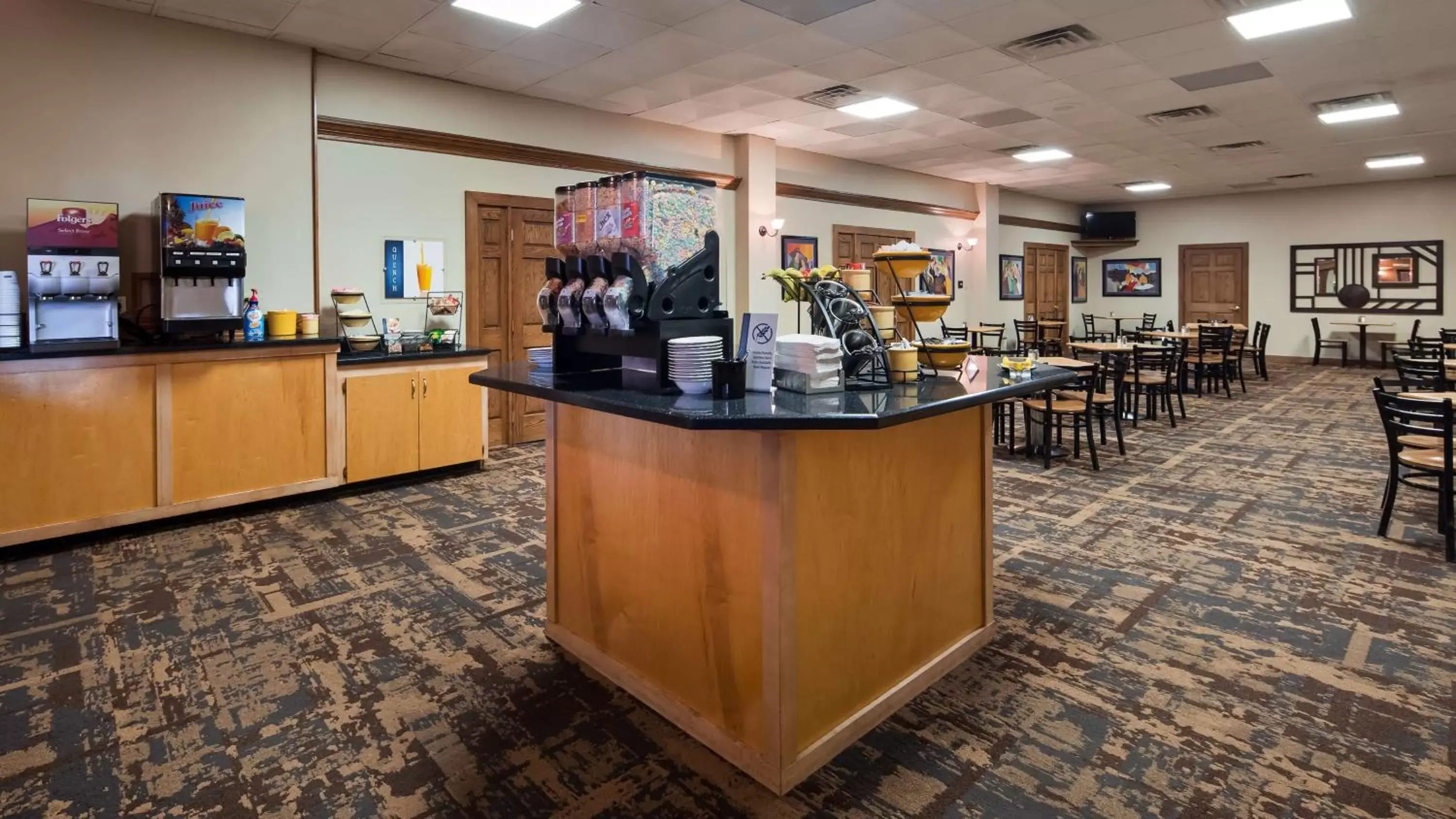 Restaurant/places to eat in Best Western Starlite Village