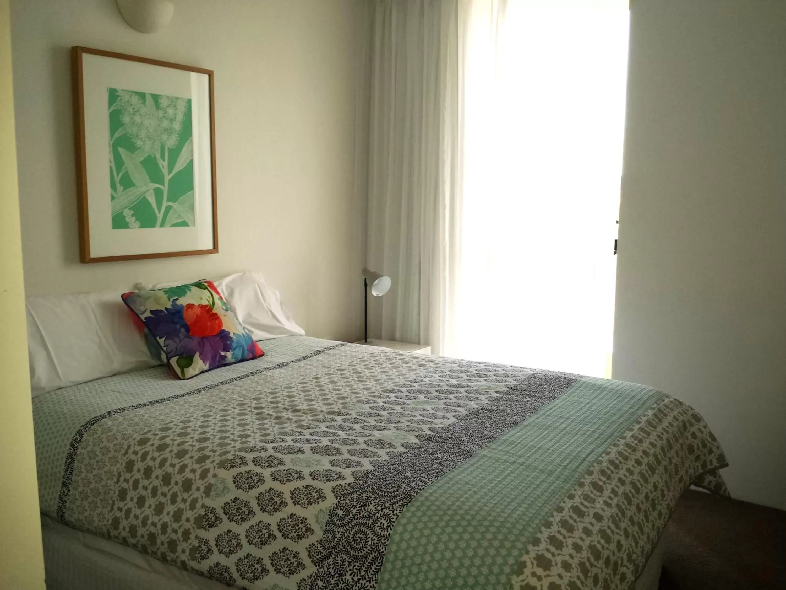 Bedroom, Room Photo in Kirribilli Apartments