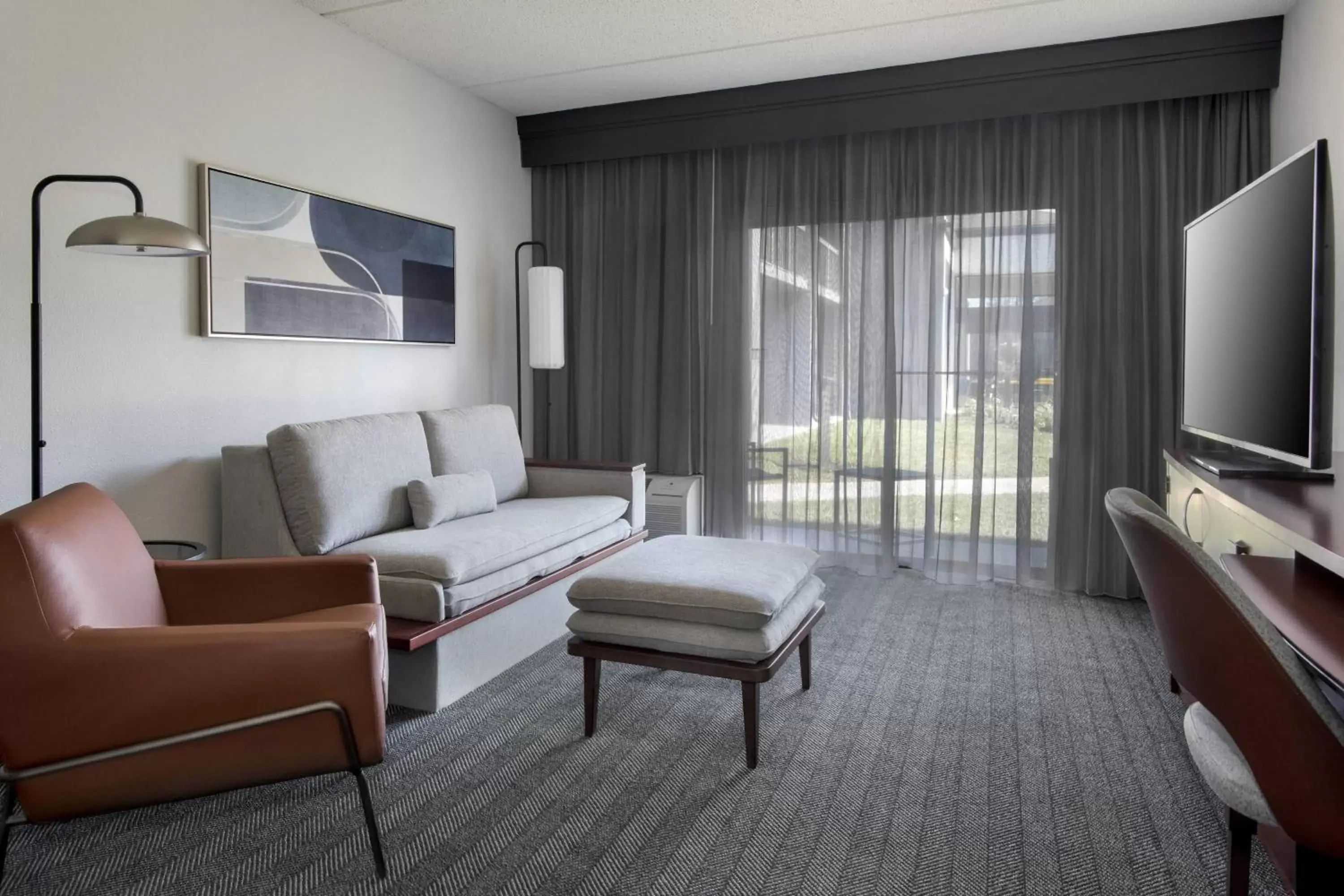 Living room, Seating Area in Courtyard by Marriott Poughkeepsie