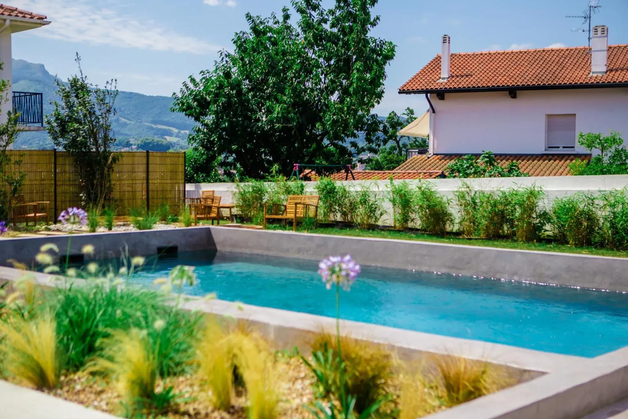 Swimming Pool in Hotel Restaurant Santiago