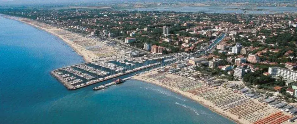 Nearby landmark, Bird's-eye View in Hotel Losanna