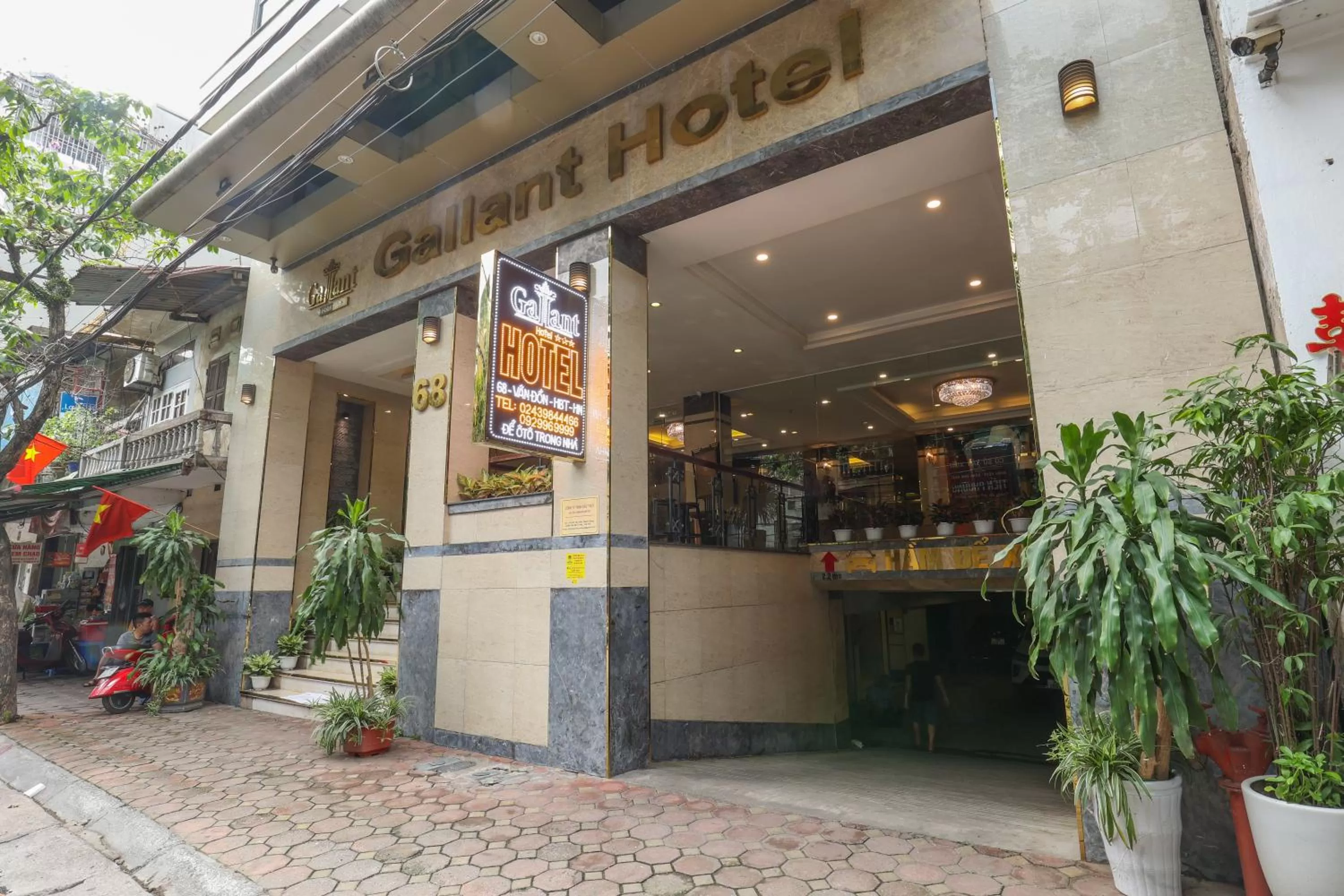 Property building in Gallant Hotel