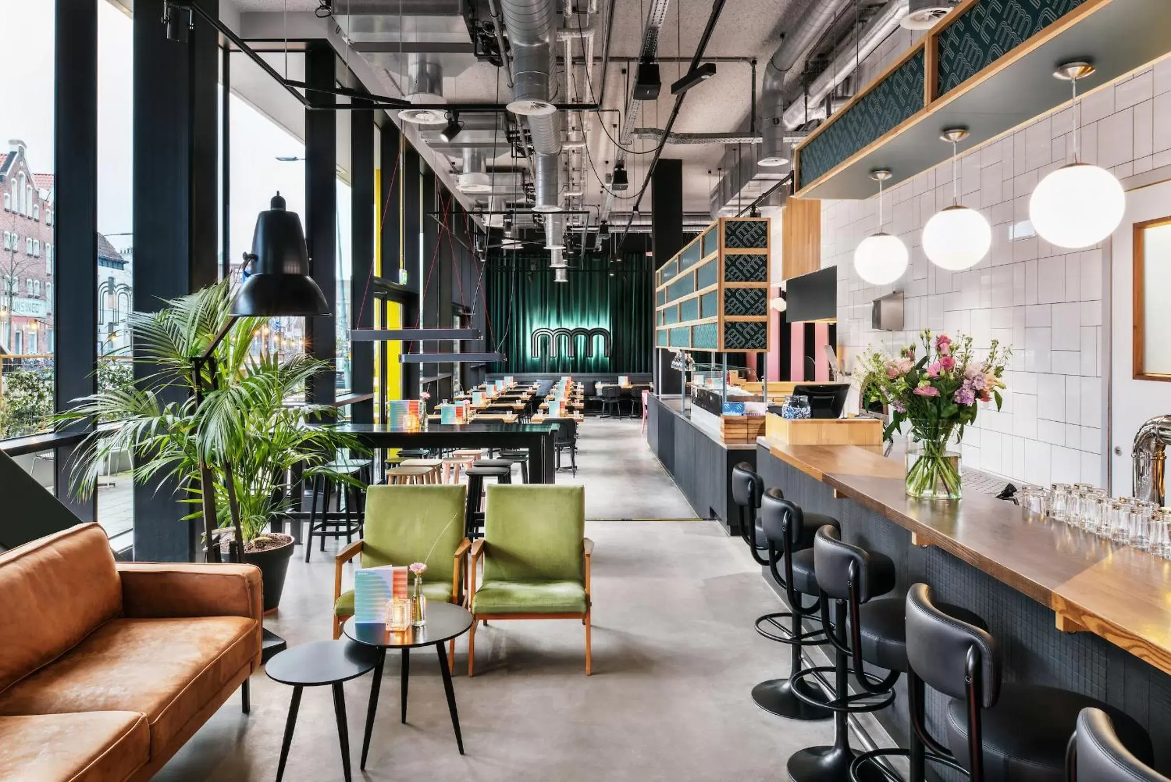 Restaurant/places to eat, Lounge/Bar in The Social Hub Groningen