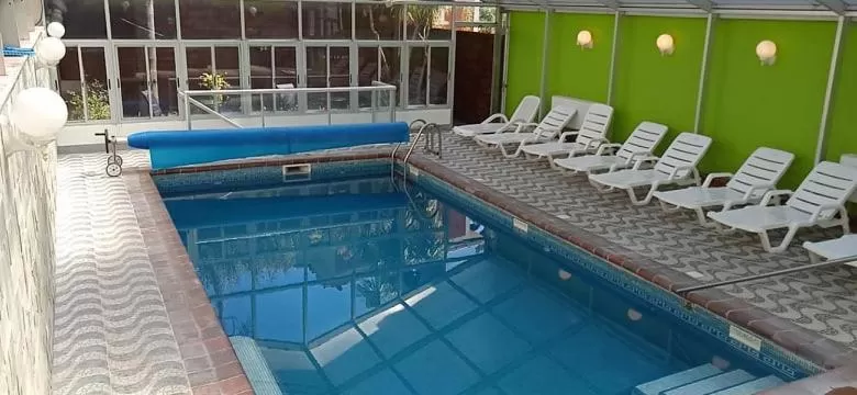 Swimming pool in Hotel Ricadi