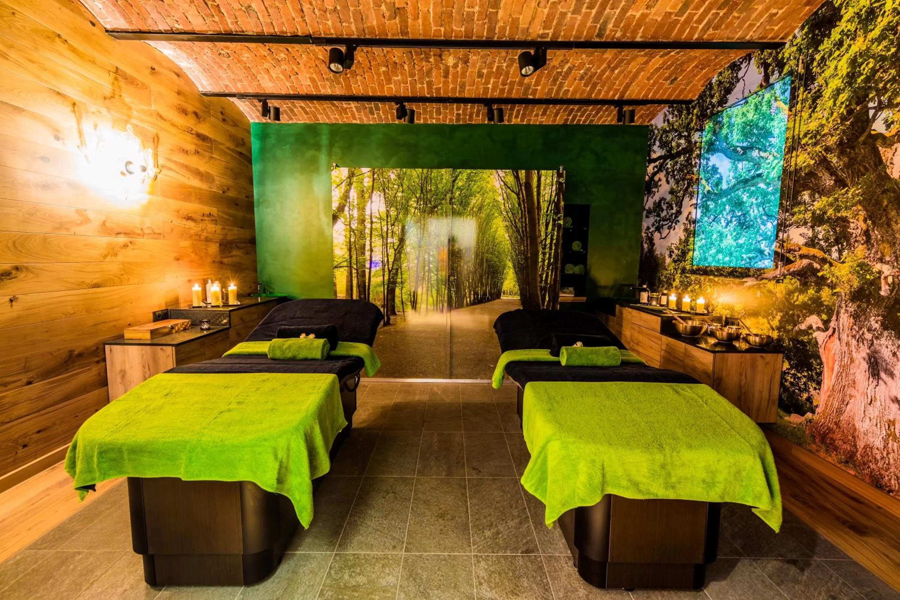 Massage in Hotel Dębowy Biowellness & SPA Góry Sowie