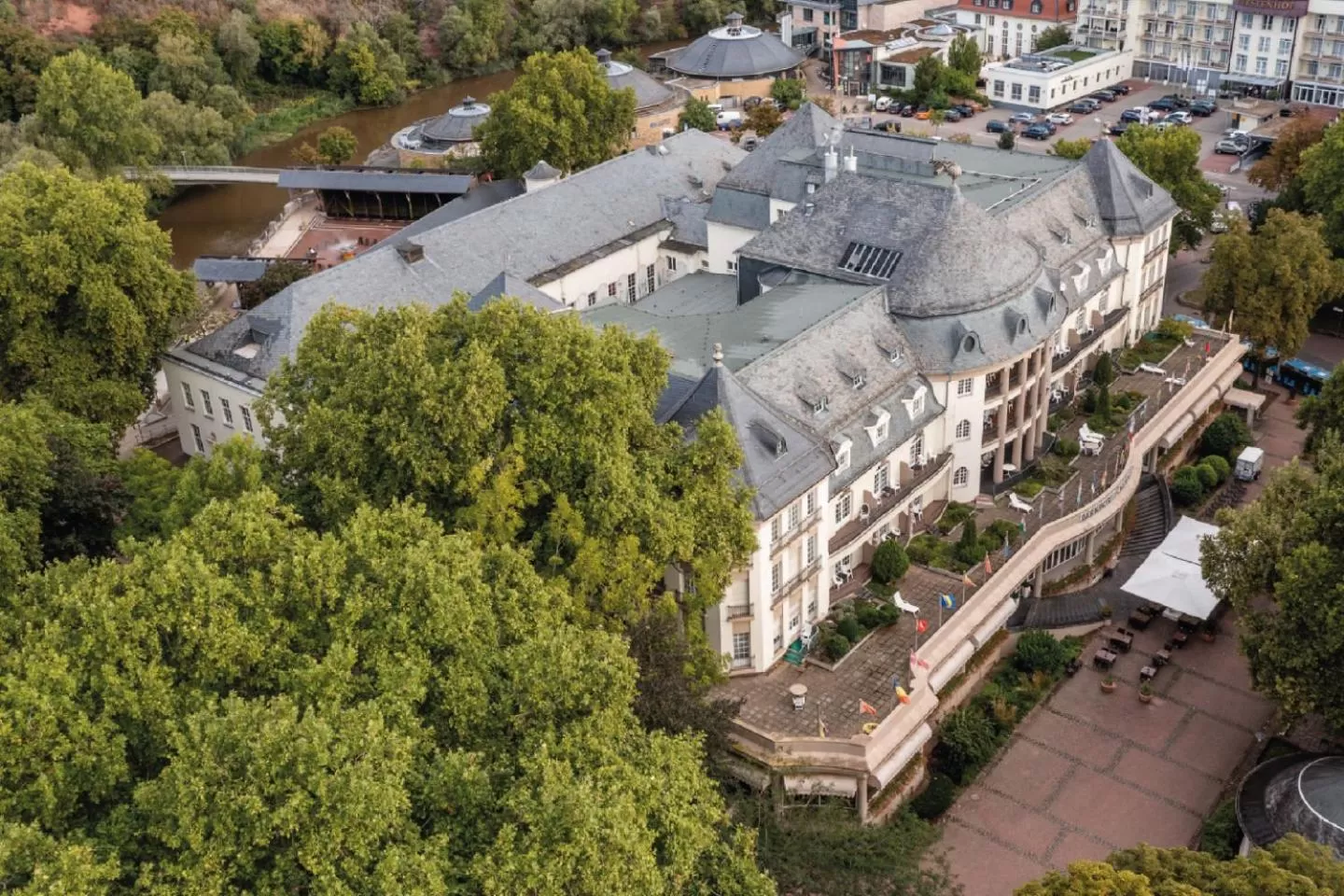 Property building in Parkhotel Kurhaus