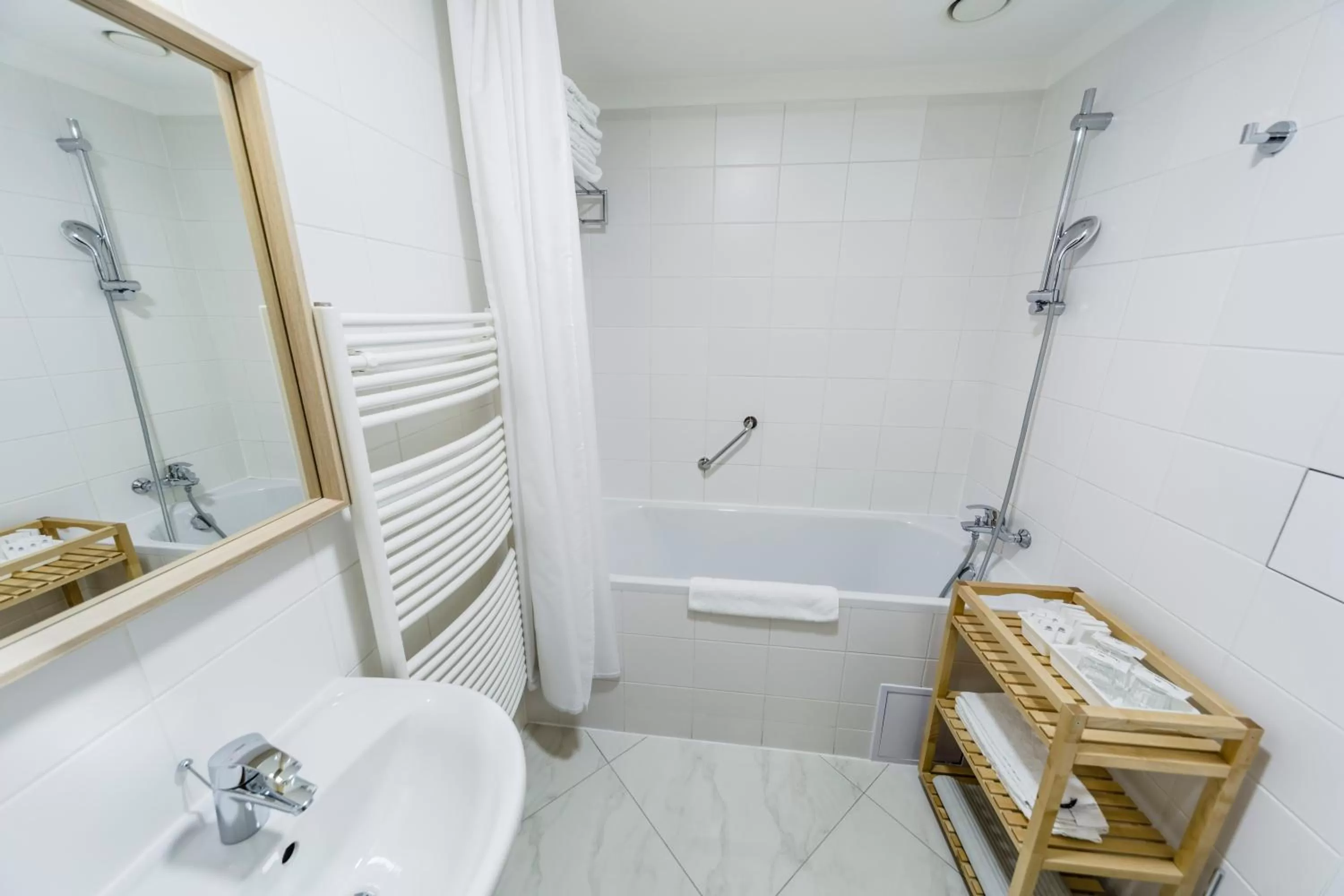 Bathroom in Archibald City