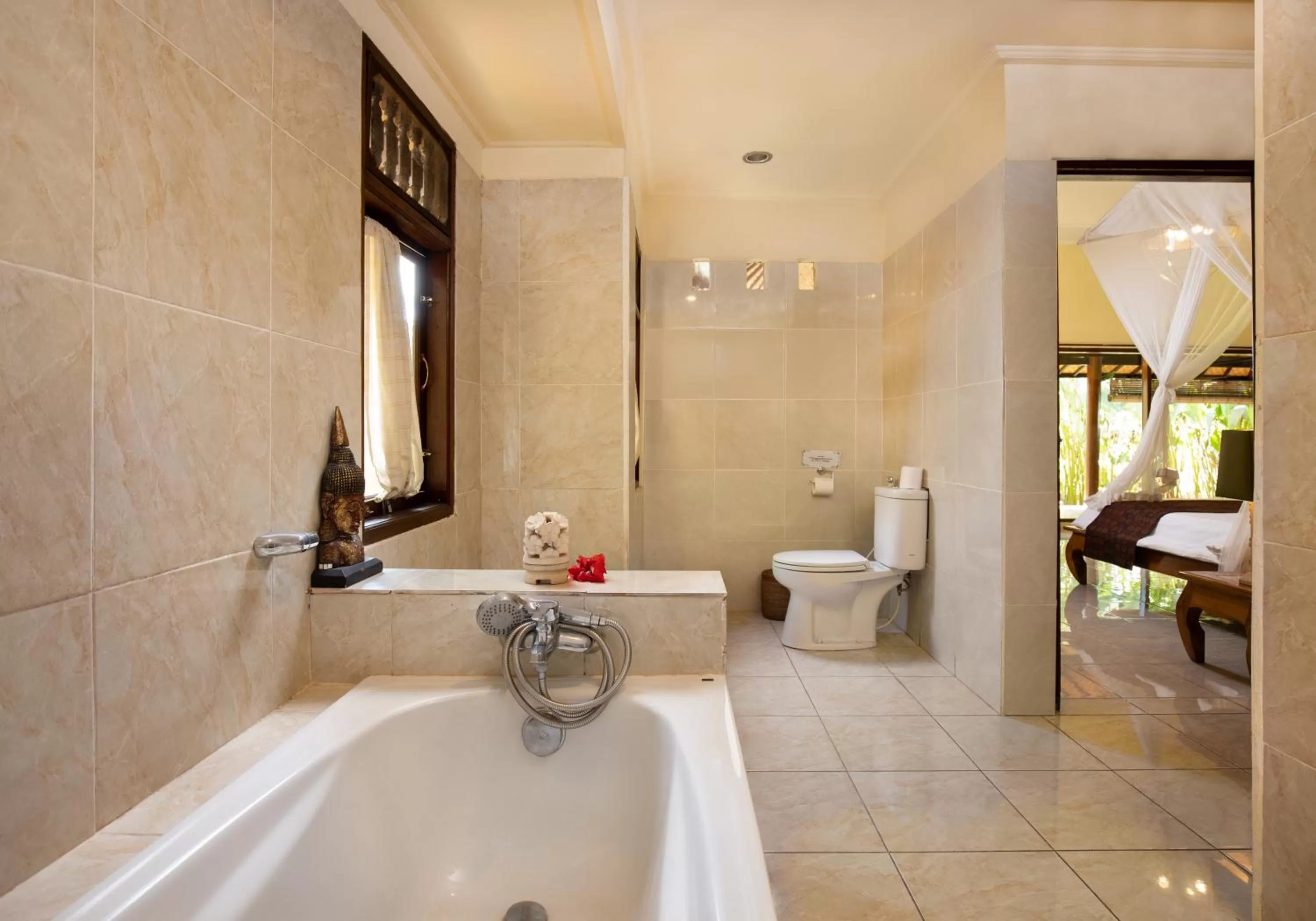 Bathroom in Green Field Hotel and Restaurant