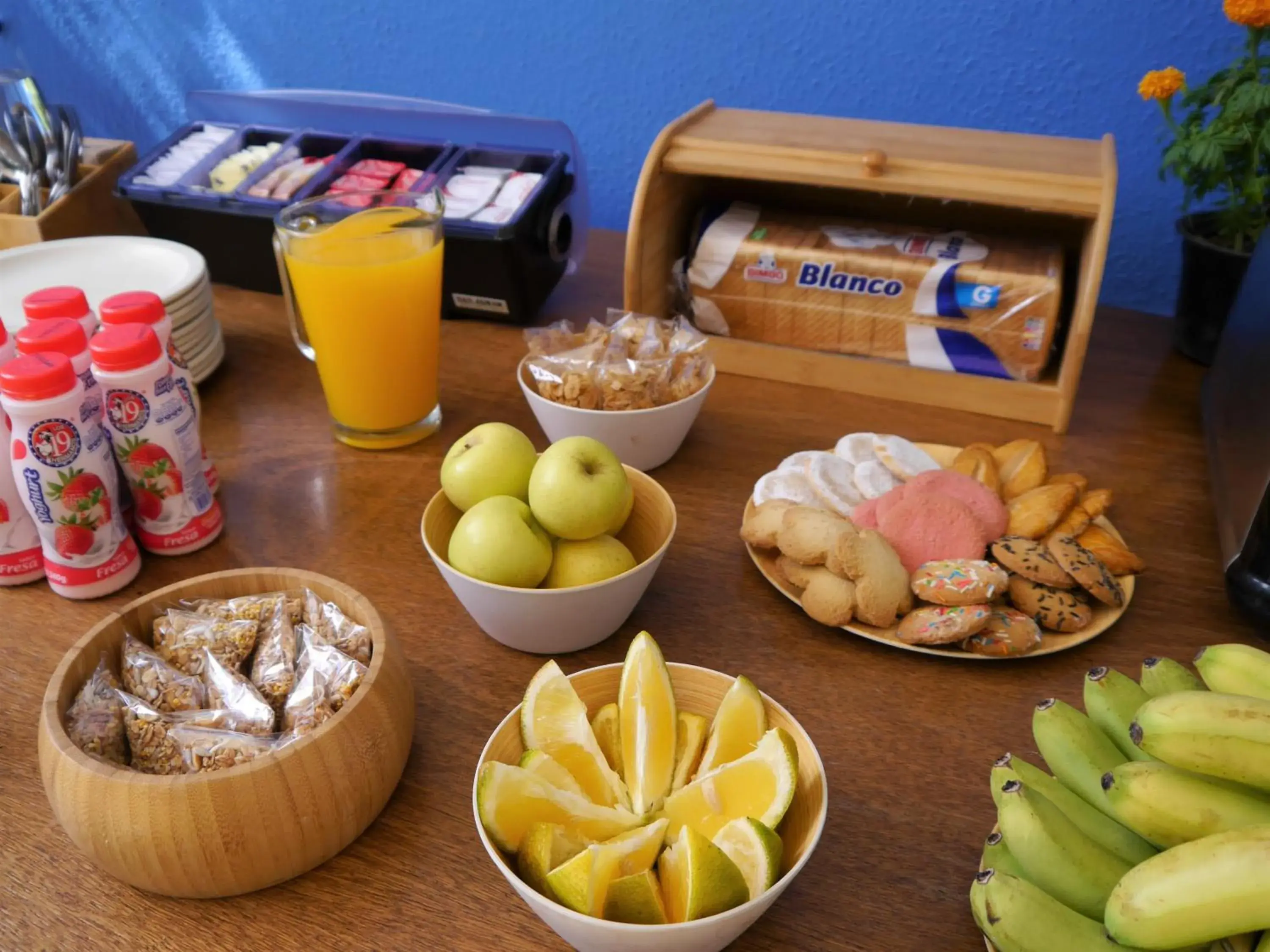 Continental breakfast in Hostel Hospedarte Chapultepec