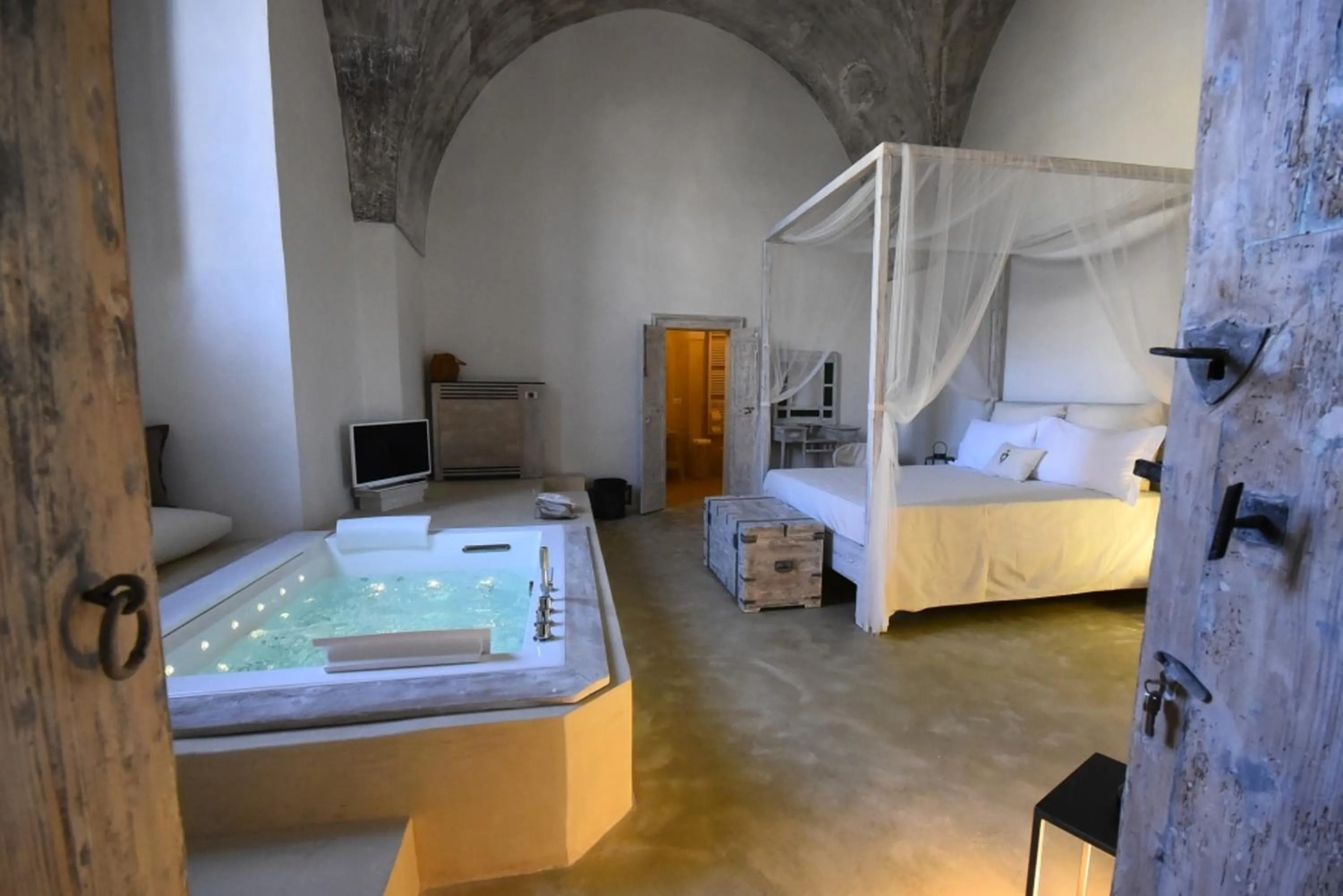 Bedroom, Bed in Palazzo Castriota