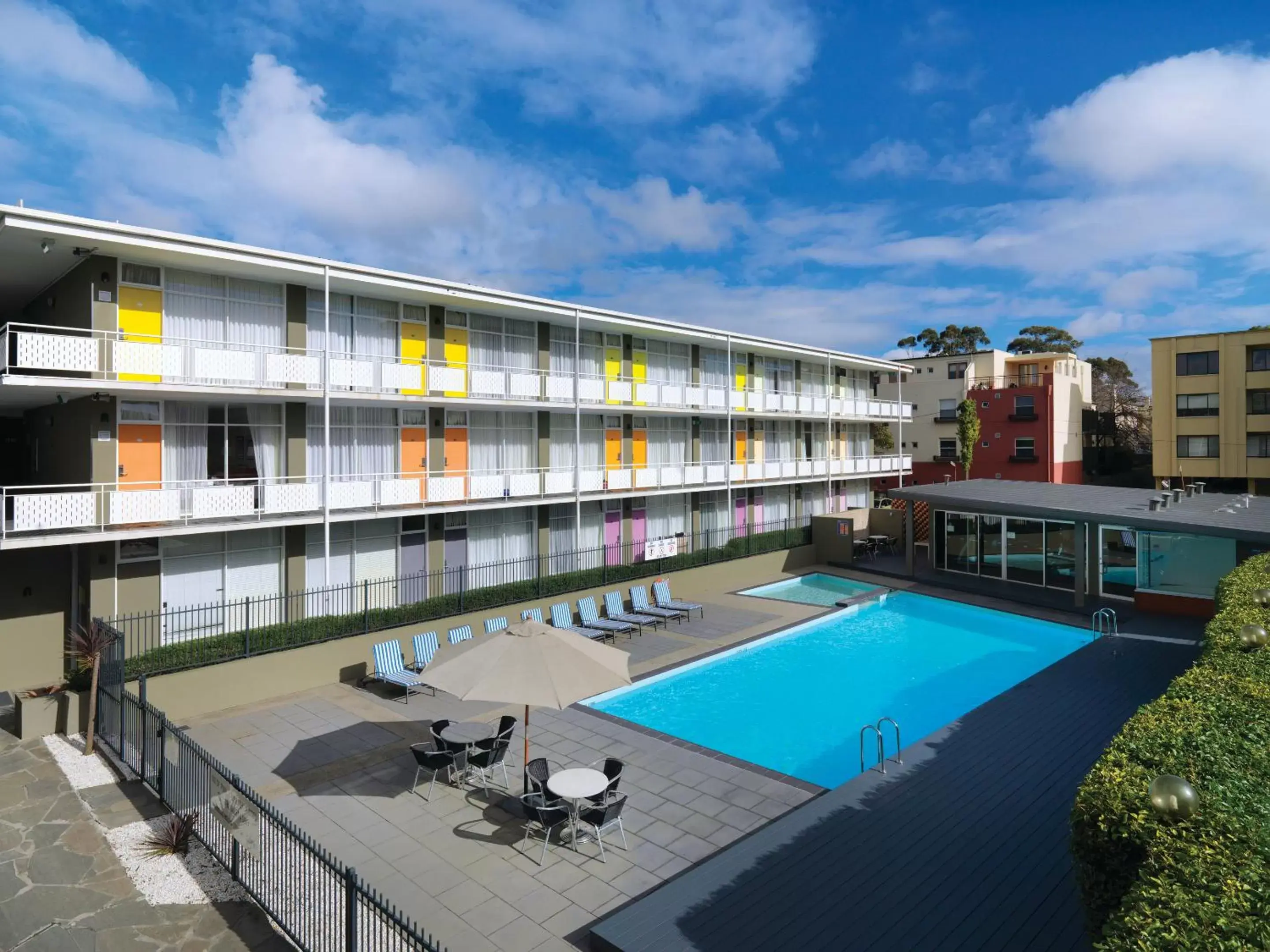 Swimming Pool in Carlton Hotel Swimming Pool in Carlton Hotel