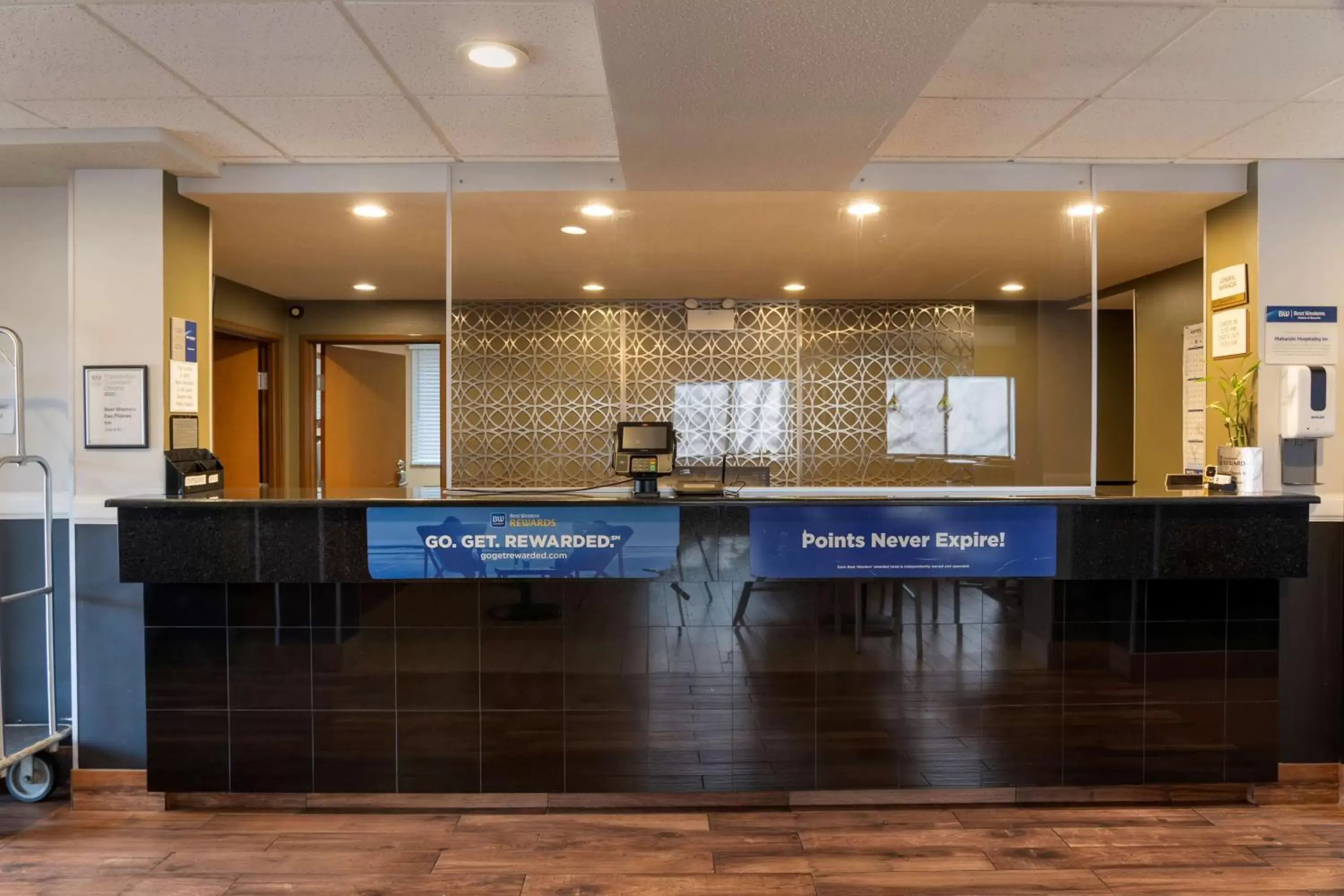 Lobby or reception, Lobby/Reception in Best Western Des Plaines Inn