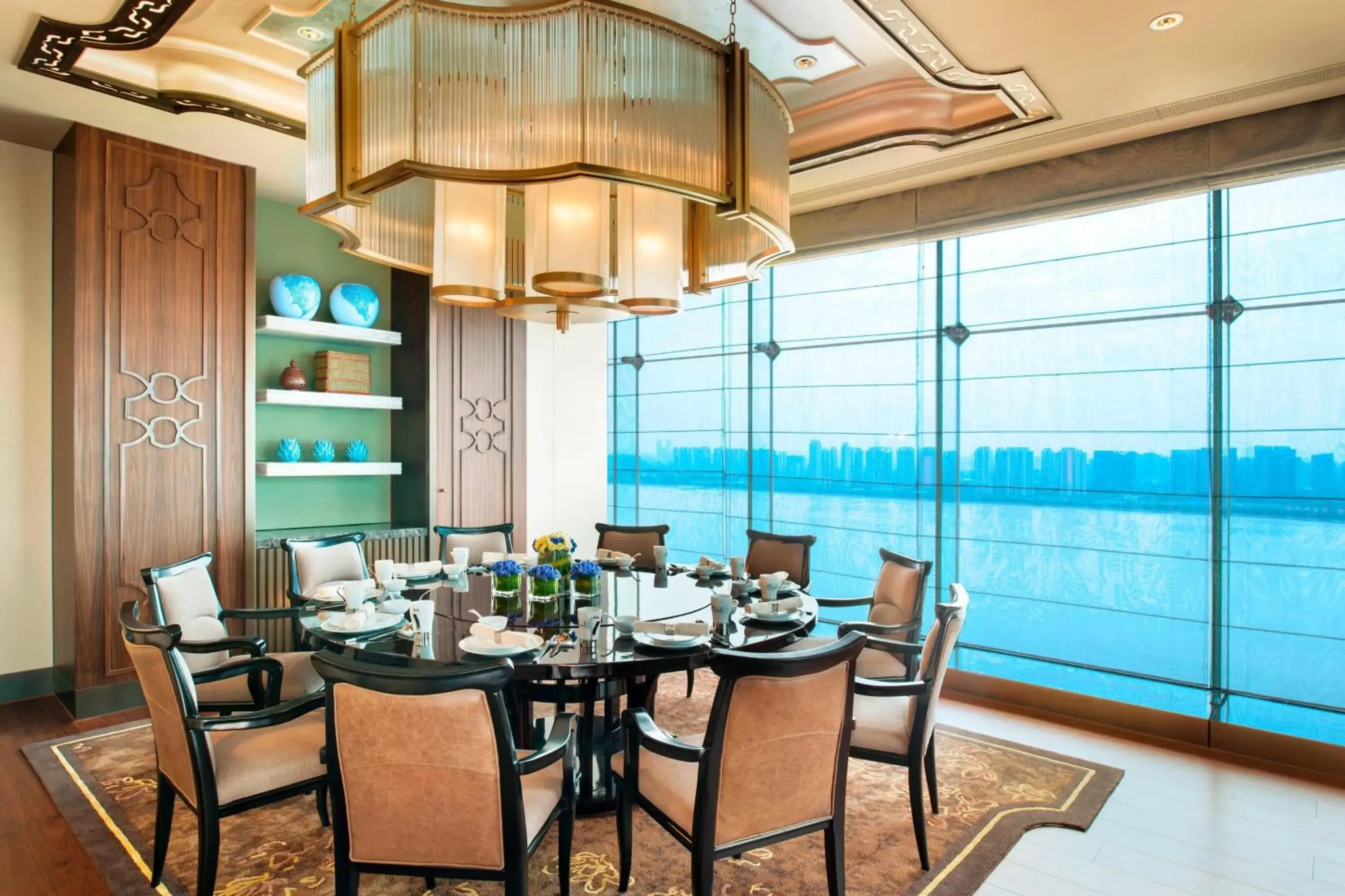 Restaurant/Places to Eat in The Azure Qiantang, a Luxury Collection Hotel, Hangzhou