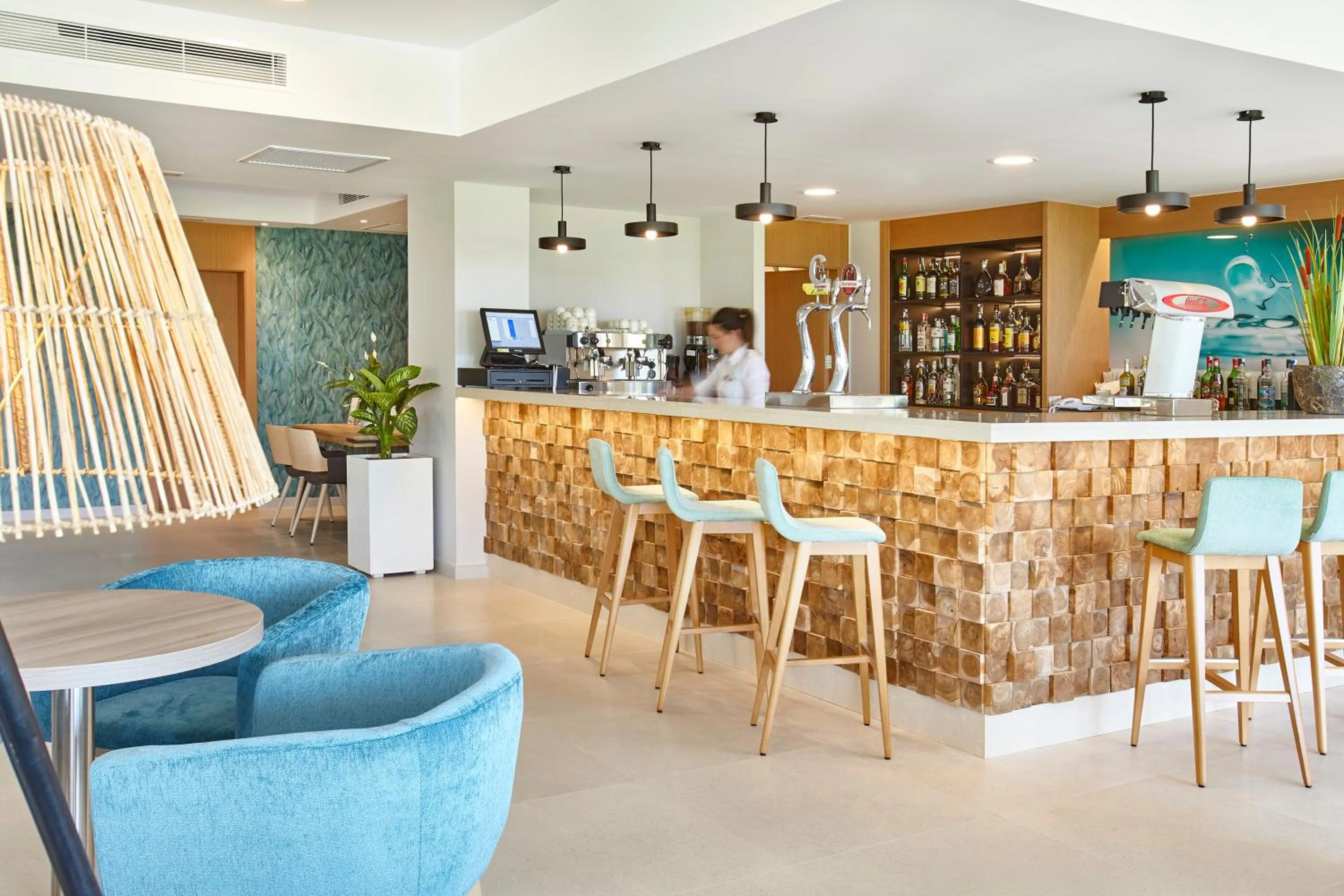 Lounge or bar in Universal Hotel Castell Royal