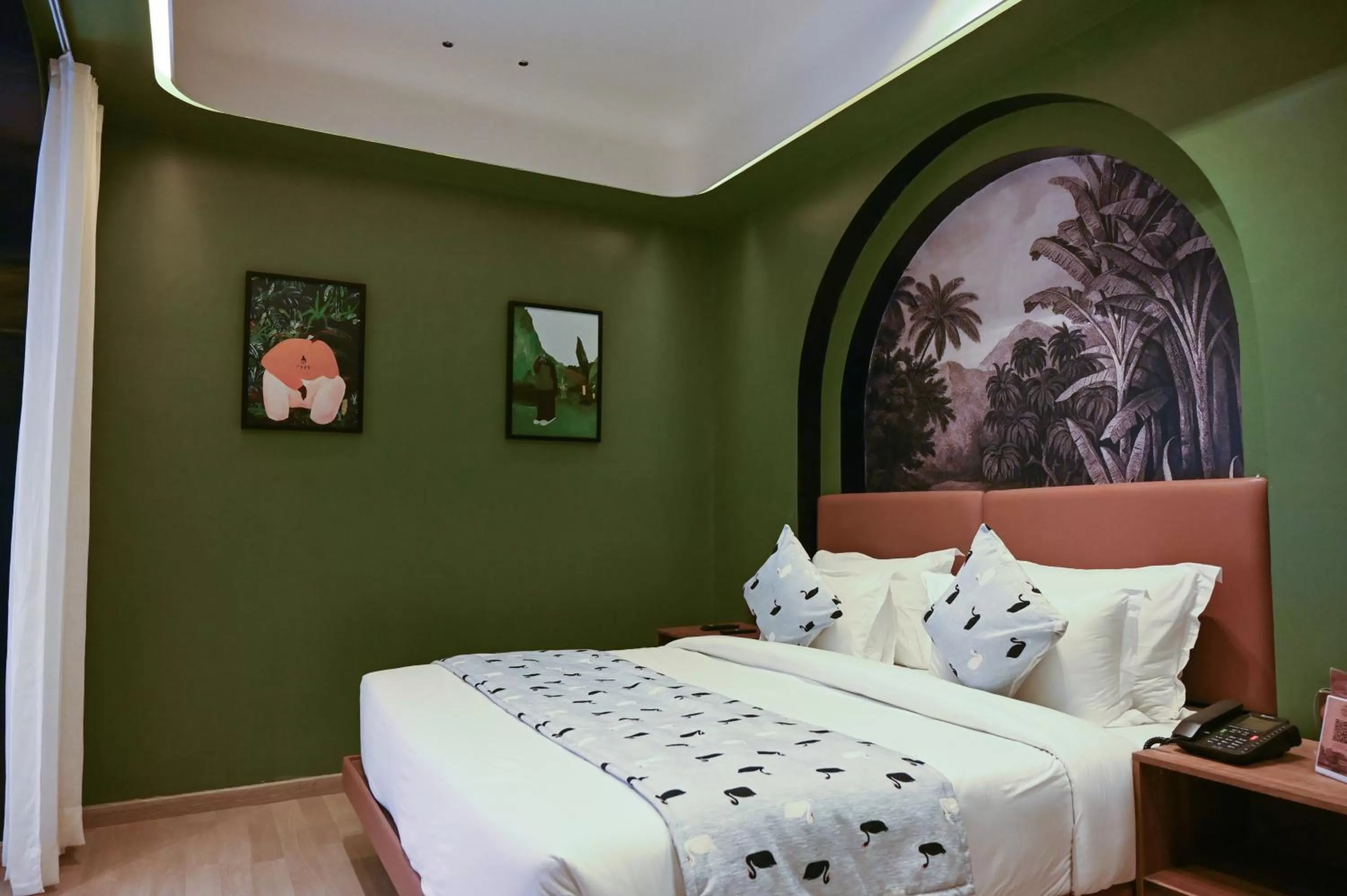 Bedroom, Bed in The Red Pier - My Downtown Hotels