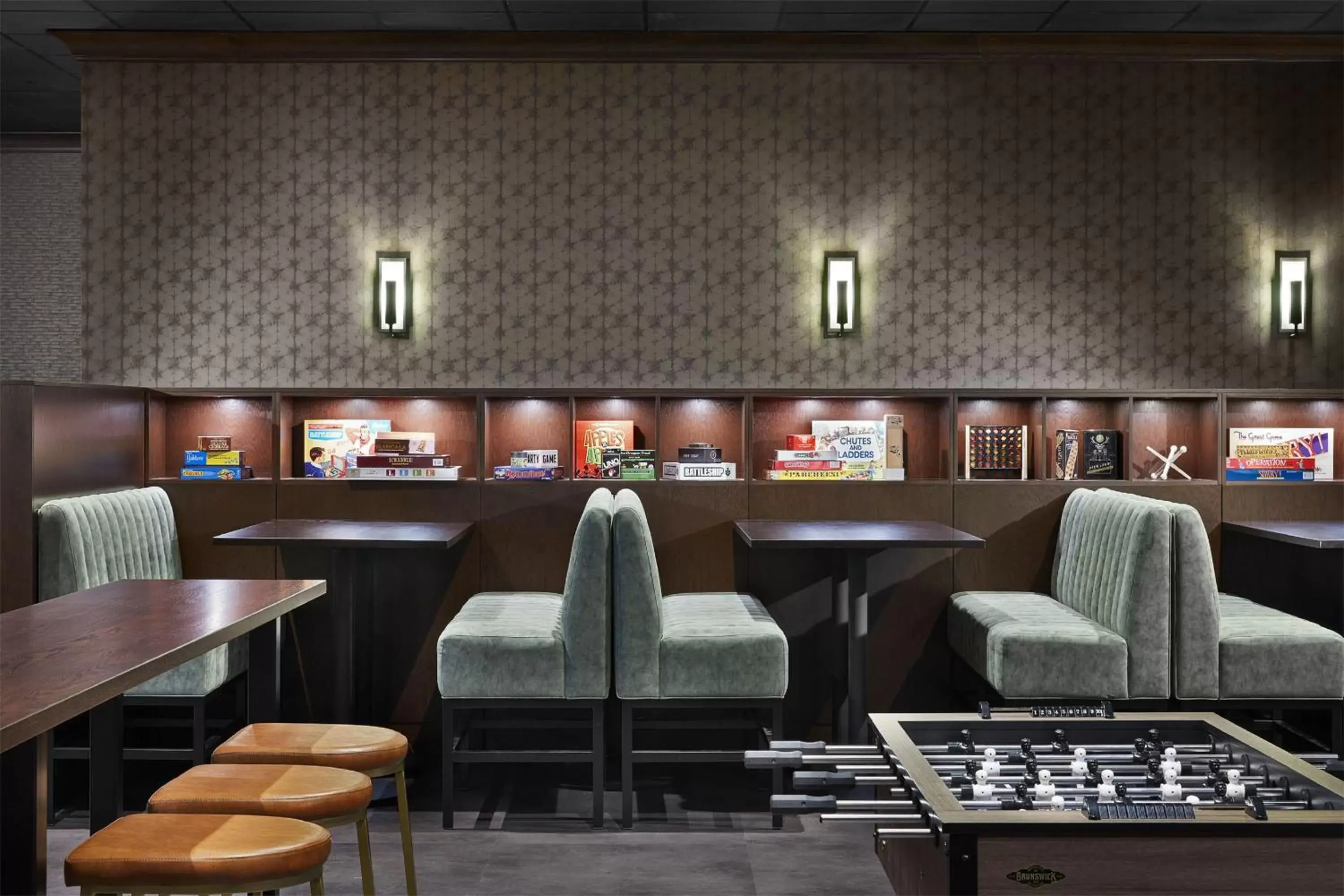 Lounge or bar in InterContinental Minneapolis - St. Paul Airport by IHG Lounge or bar in InterContinental Minneapolis - St. Paul Airport by IHG