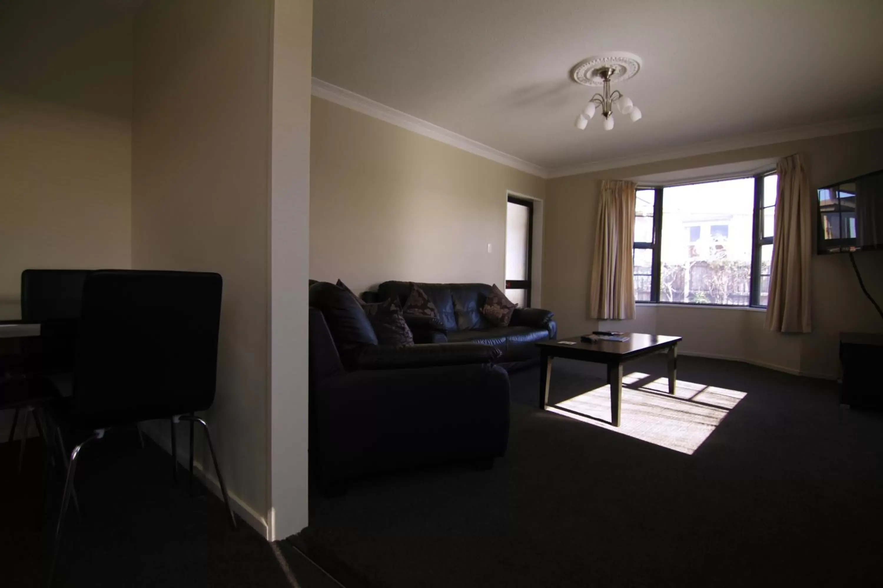 Seating Area in Metropolitan Motel on Riccarton