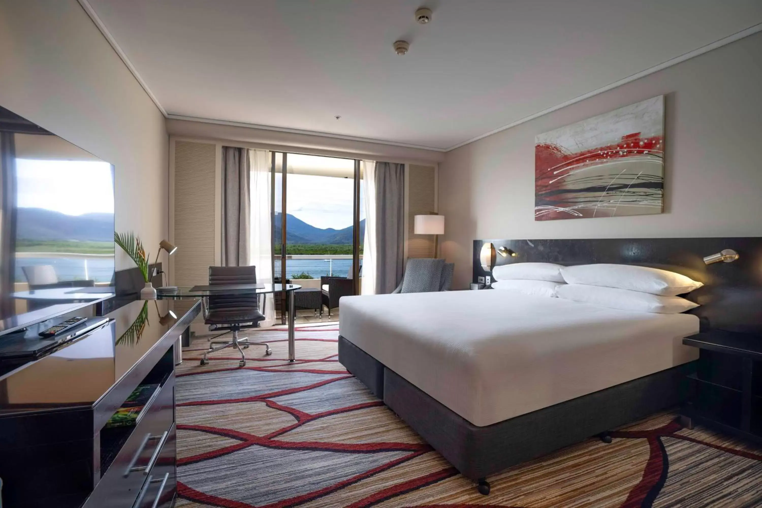 Bedroom, Bed in Hilton Cairns Bedroom, Bed in Hilton Cairns