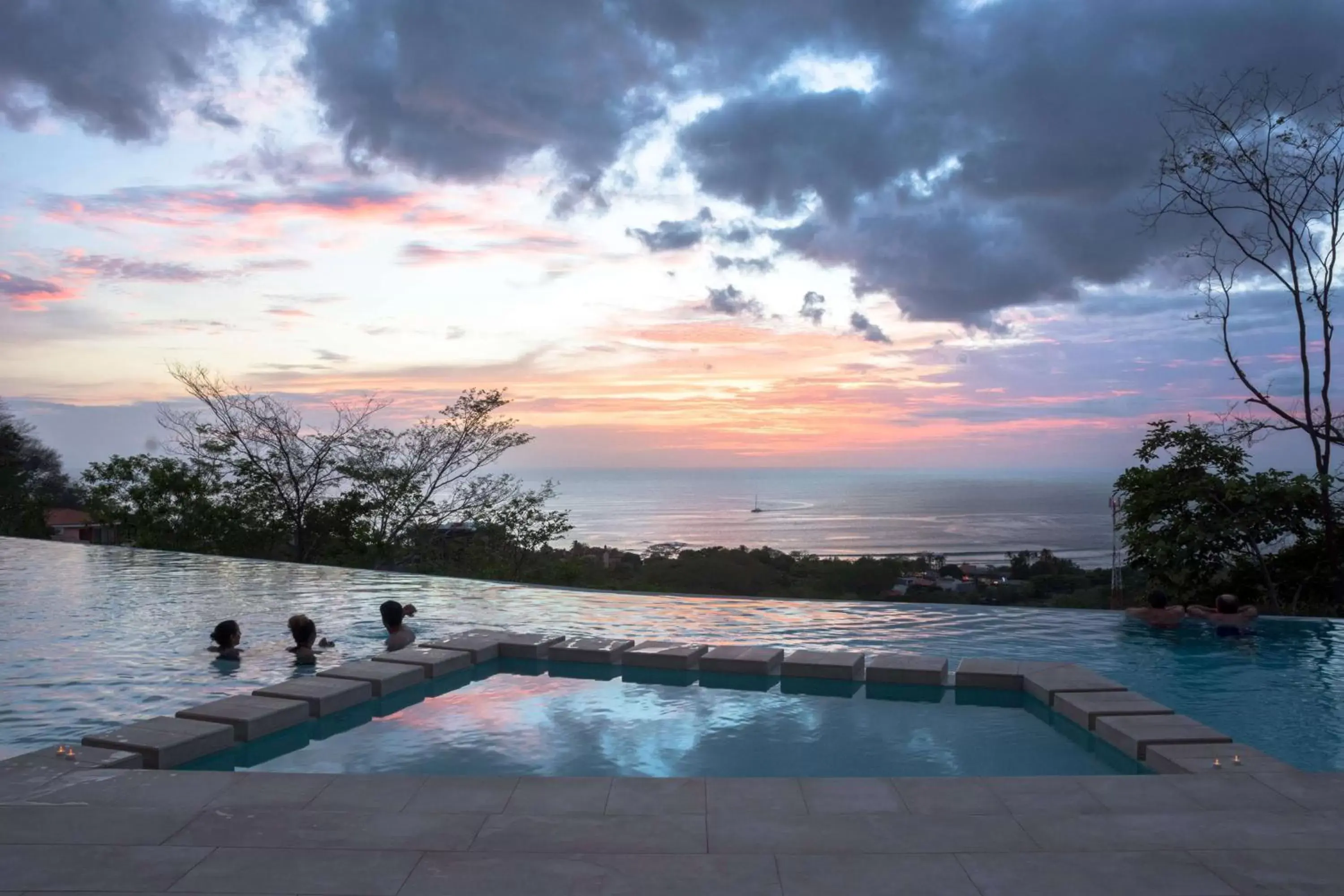 Pool view, Swimming Pool in Wyndham Tamarindo