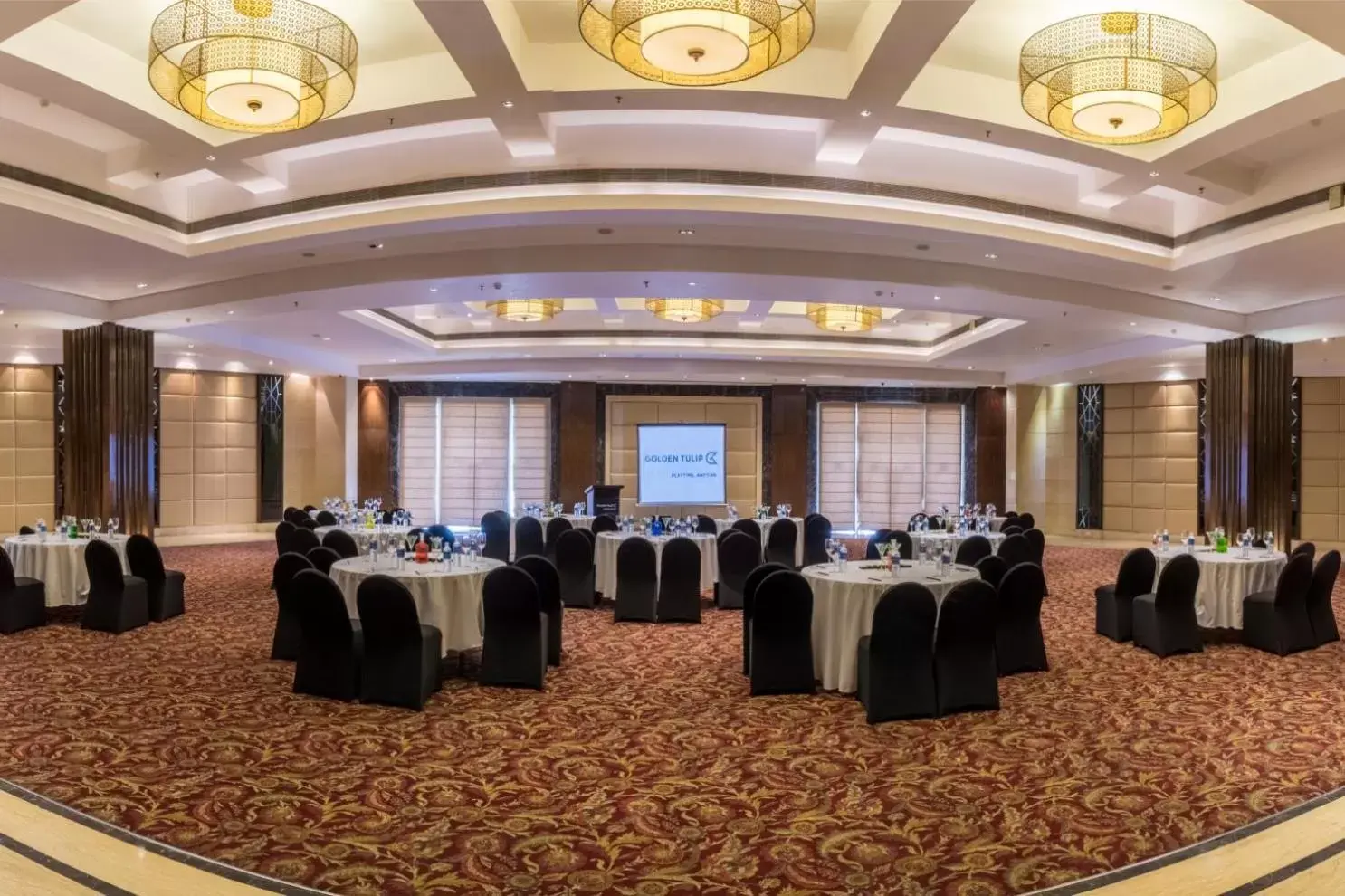 Banquet/Function facilities in Golden Tulip Chandigarh, Panchkula