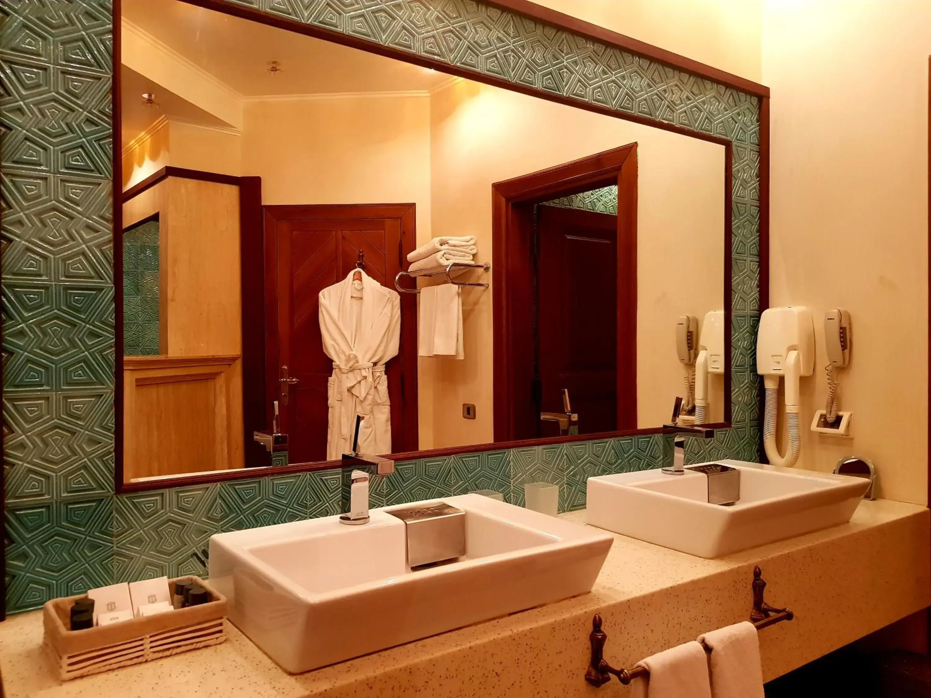 Bathroom in Eski Masal Hotel