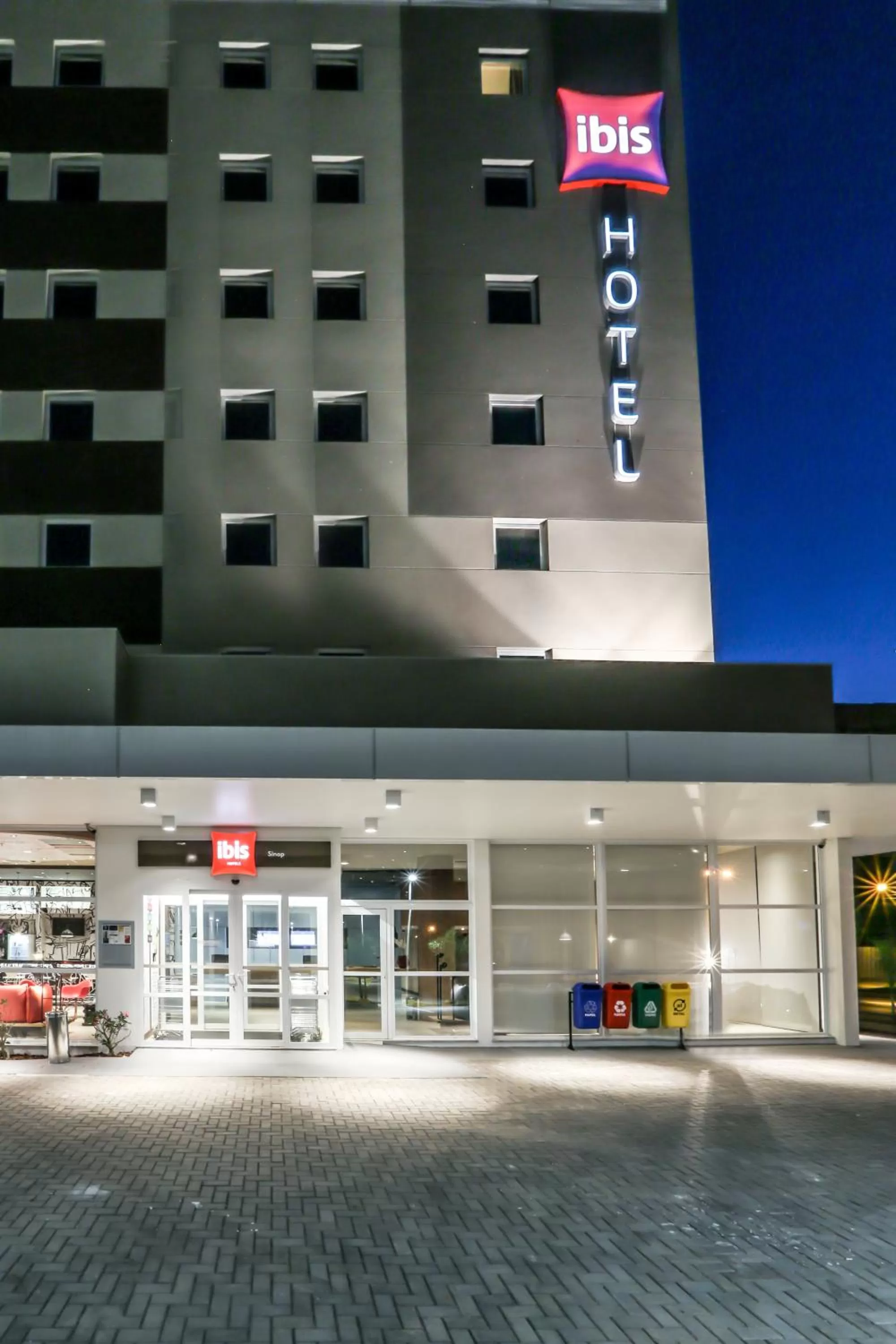 Facade/entrance in ibis Sinop