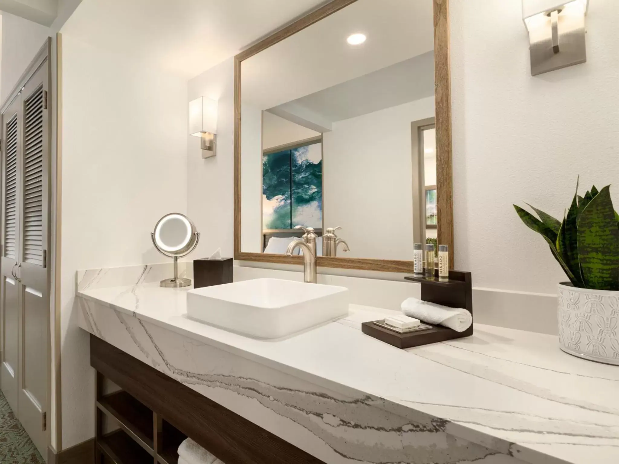 Bathroom in Buena Vista Suites Orlando