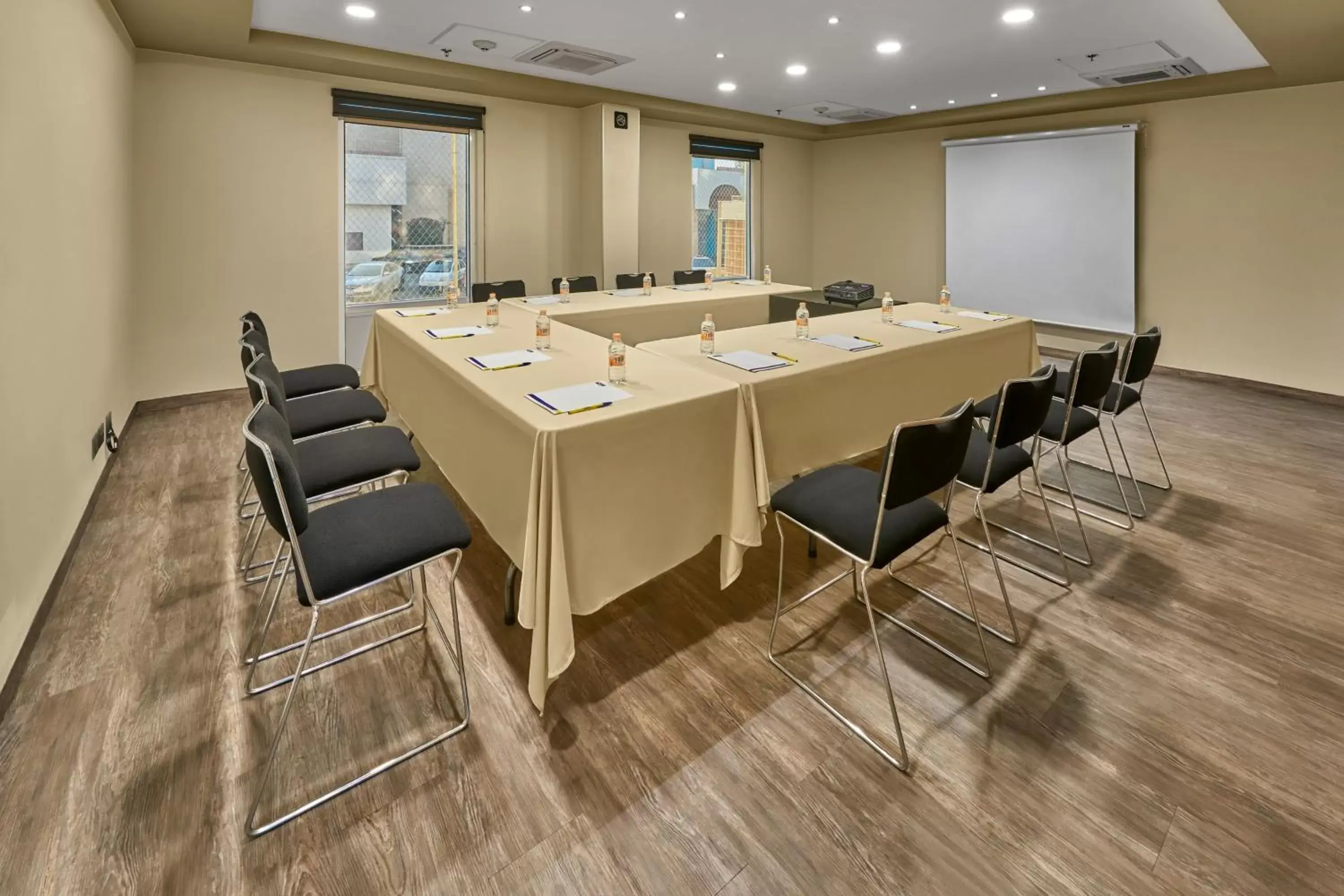 Meeting/conference room in City Express by Marriott Mexicali